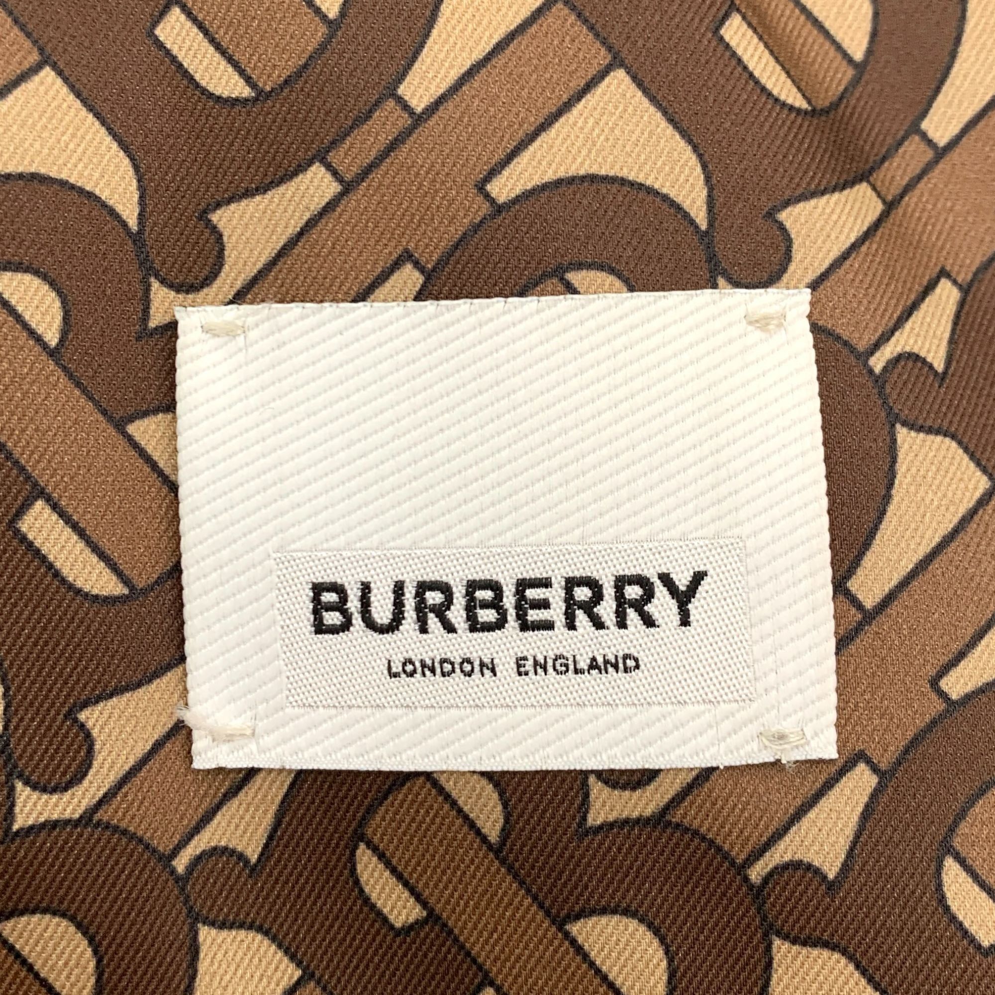 Burberry Burberry Quilted Diamond Pattern Jacket Womens US 4 UK 6 IT Size S / US 4 / IT 40 - 5 Thumbnail