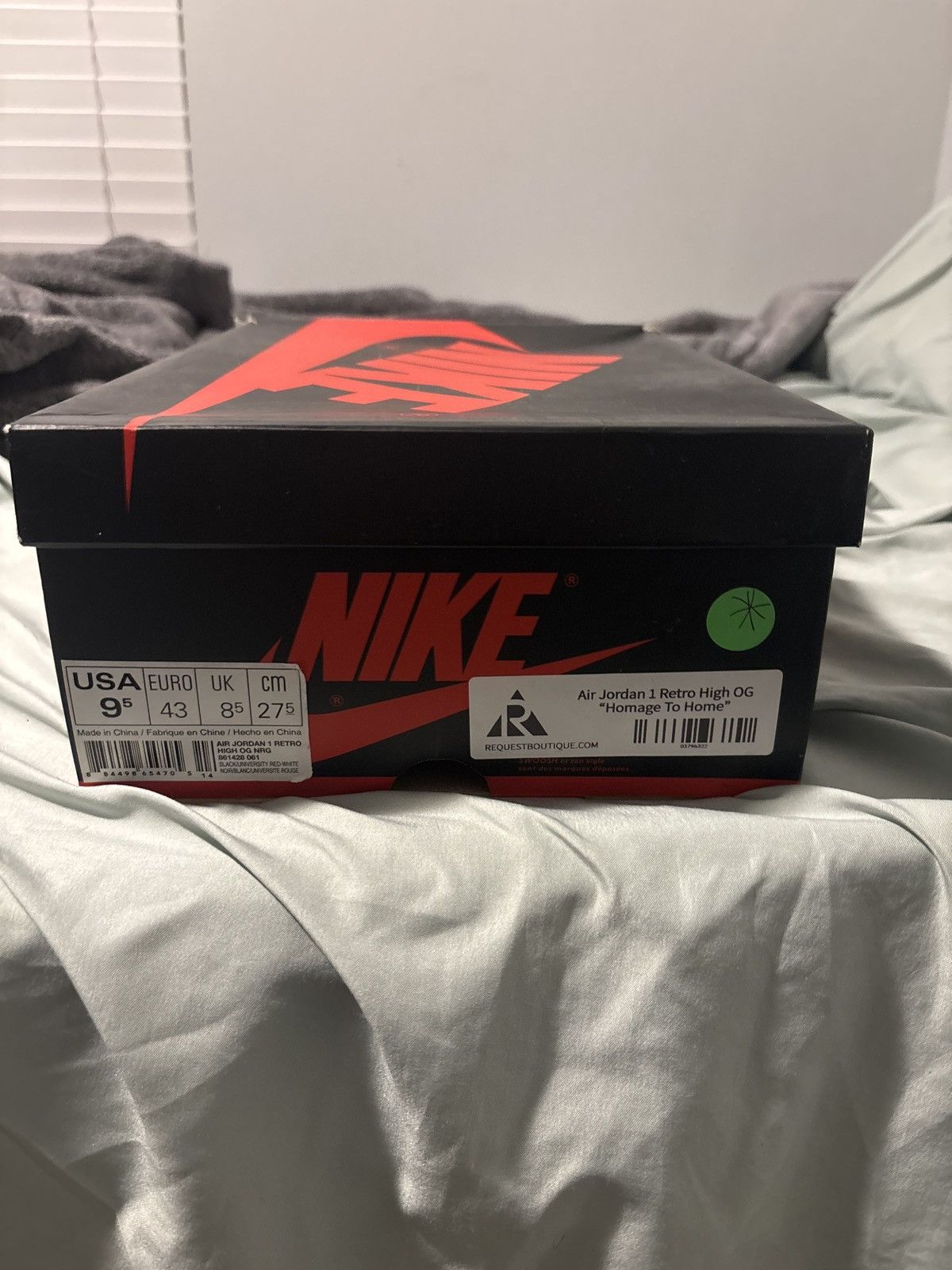 Jordan Brand Jordan retro 1 high og homage to home Size US 9.5 / EU 42-43 - 8 Thumbnail