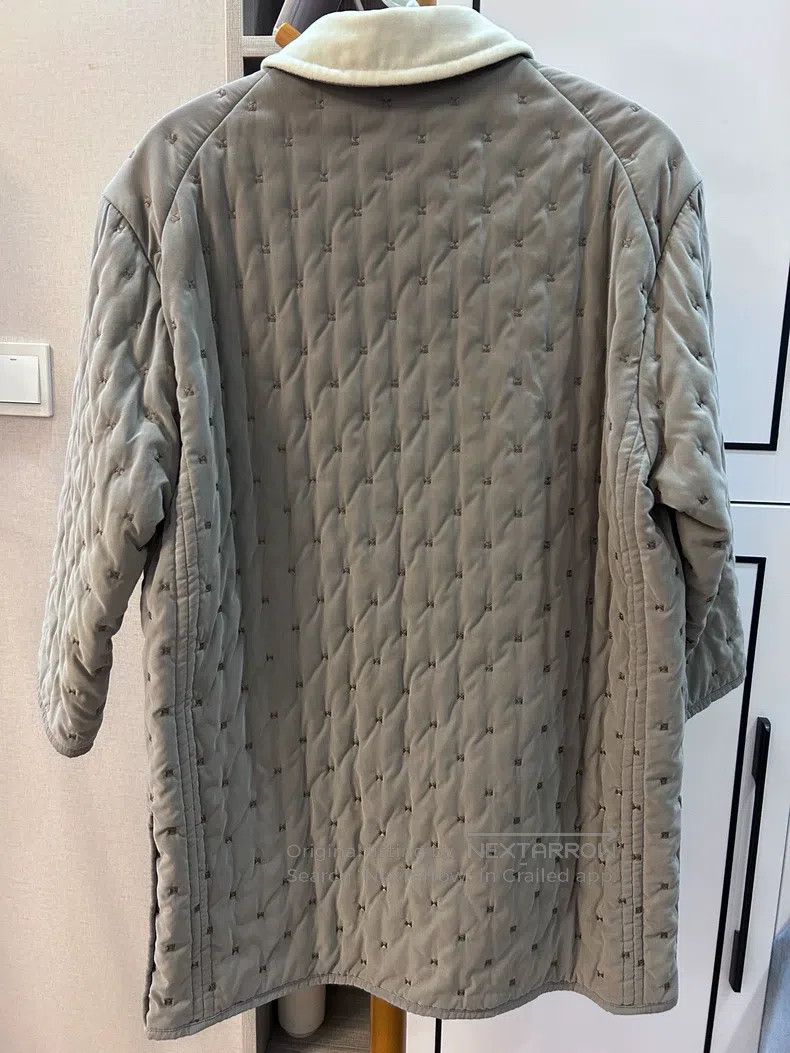 Hermes Hermes Quilted Jacket, Elephant Gray, White Velvet Collar Size XS / US 0-2 / IT 36-38 - 2 Thumbnail