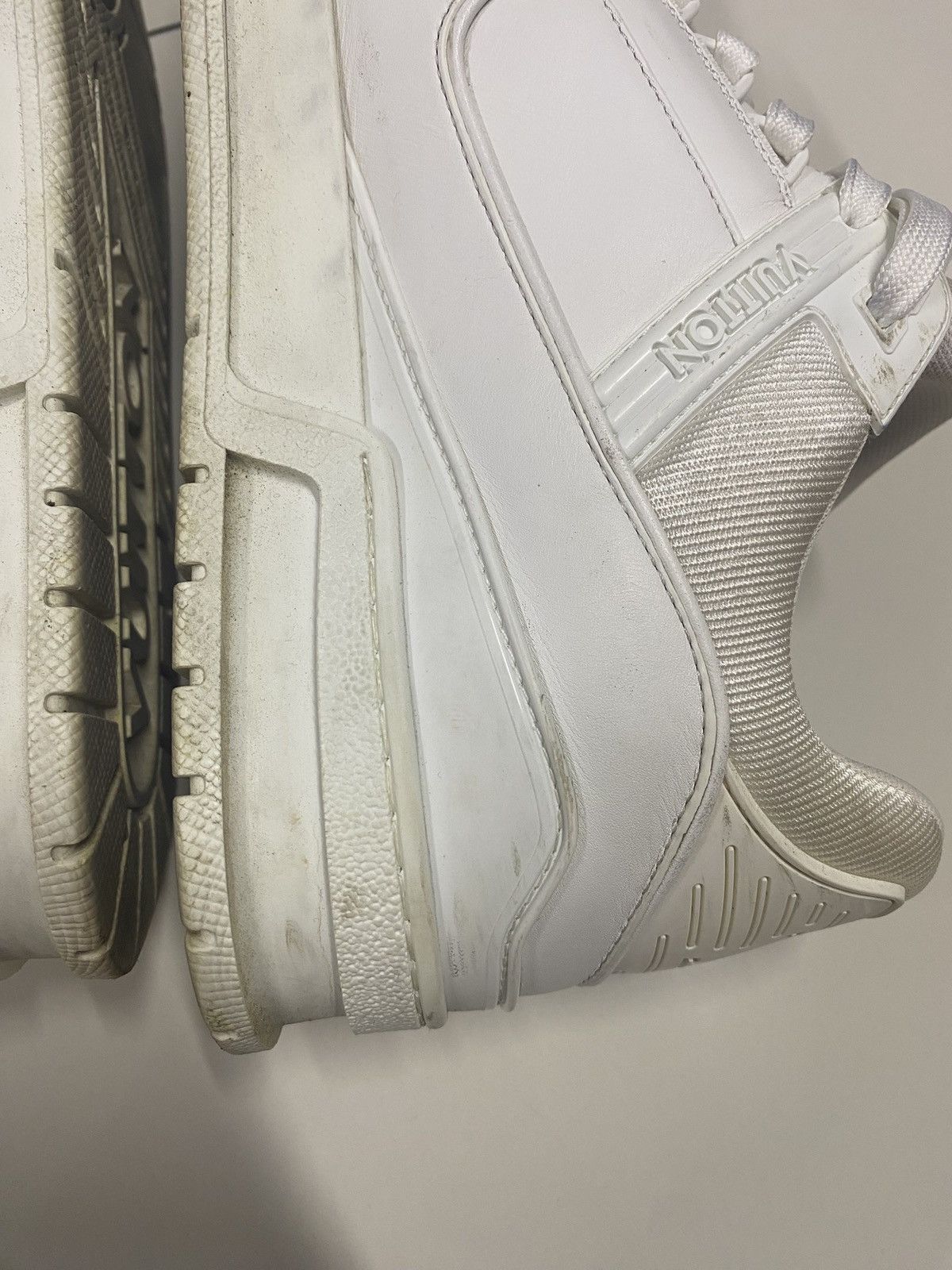 Louis Vuitton LV trainers white Size US 10 / EU 43 - 10 Thumbnail