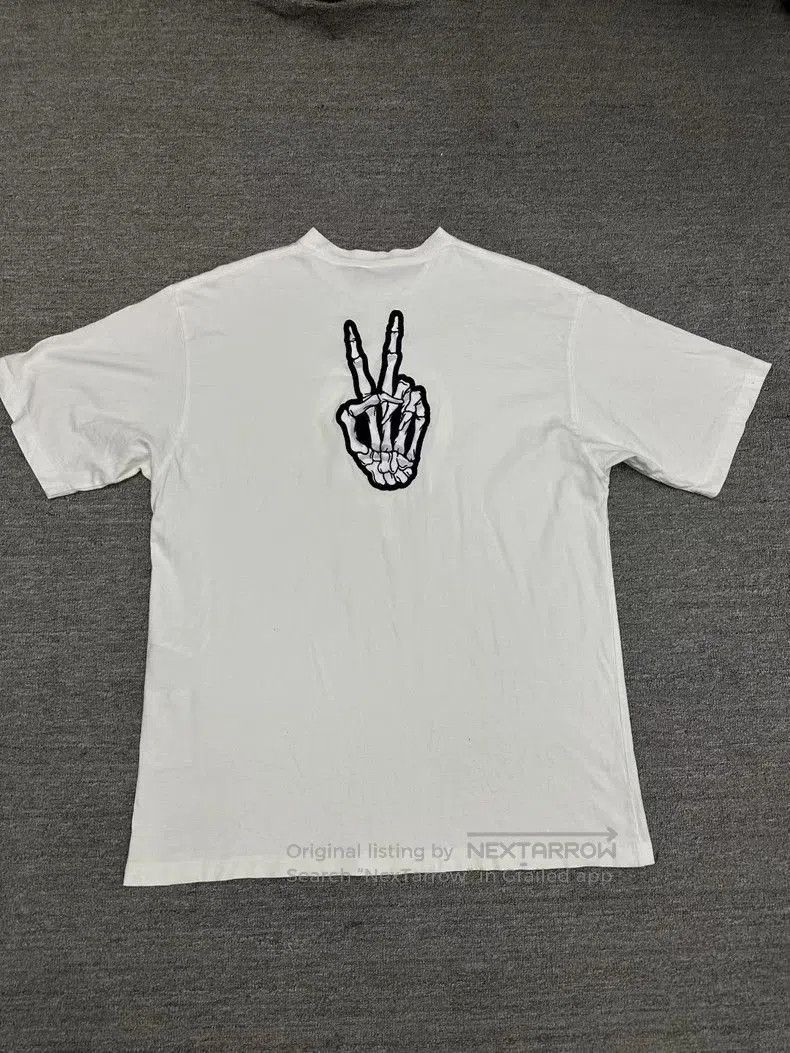 Balenciaga Balenciaga Smiley Face Short Sleeve Tee. Size US M / EU 48-50 / 2 - 2 Thumbnail