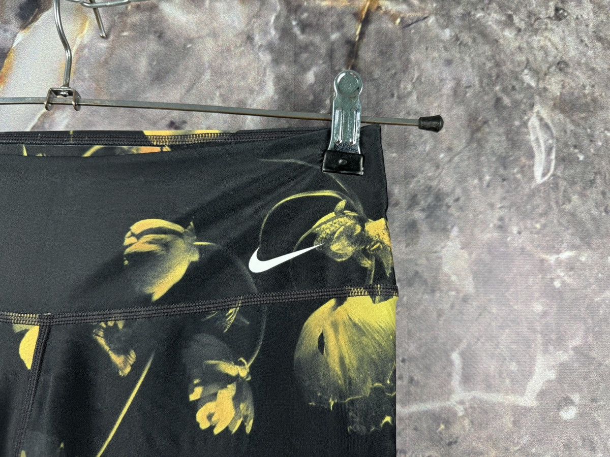 Nike Nike Women’s Floral Dri-Fit Leggings Black Yellow Size M Size 30" / US 8 / IT 44 - 5 Thumbnail