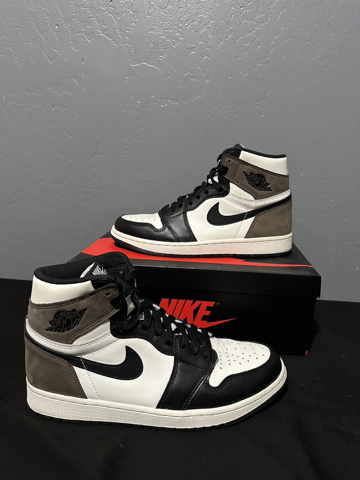jordan 1 mocha sku