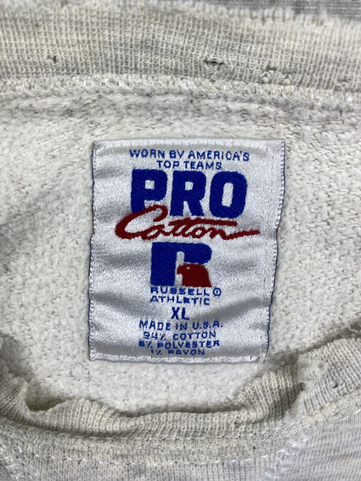 Russell Athletic Vintage Russel Athletic Baggy Distressed Sweatshirt Size US XL / EU 56 / 4 - 6 Thumbnail