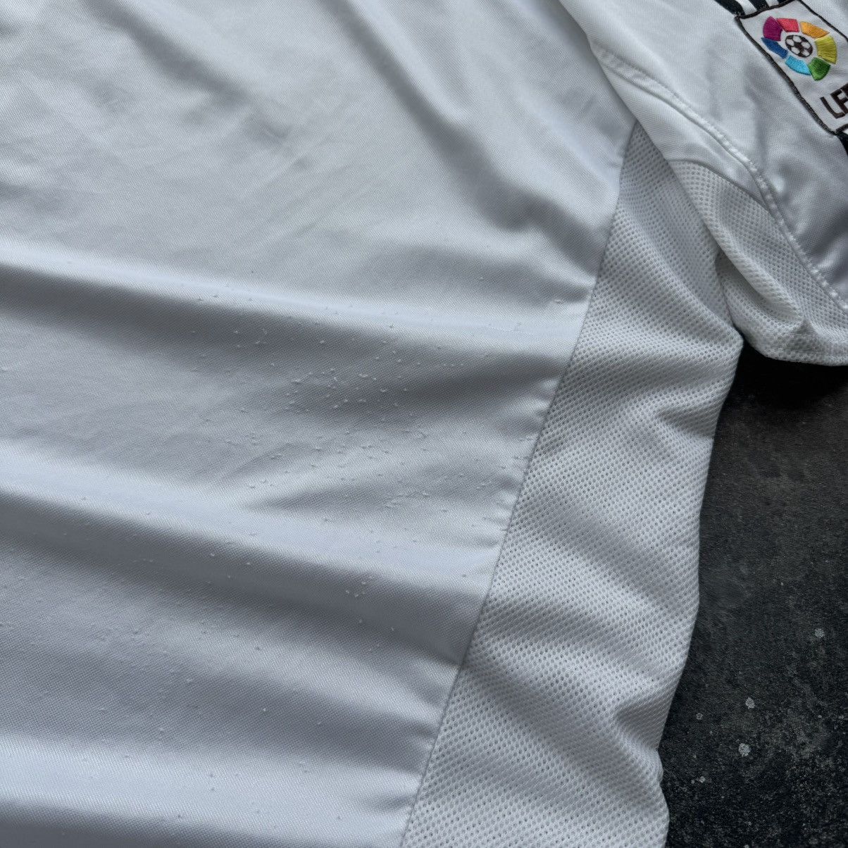 Adidas 2004/2005 Real Madrid Iconic Home Adidas Vintage Jersey Size US XL / EU 56 / 4 - 11 Thumbnail