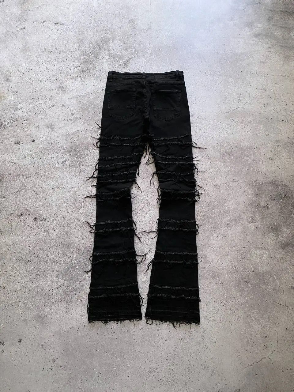 Vintage DISTRESSED FRAYED STACKED FLARED FIT BLACK JEANS Size US 32 / EU 48 - 6 Thumbnail