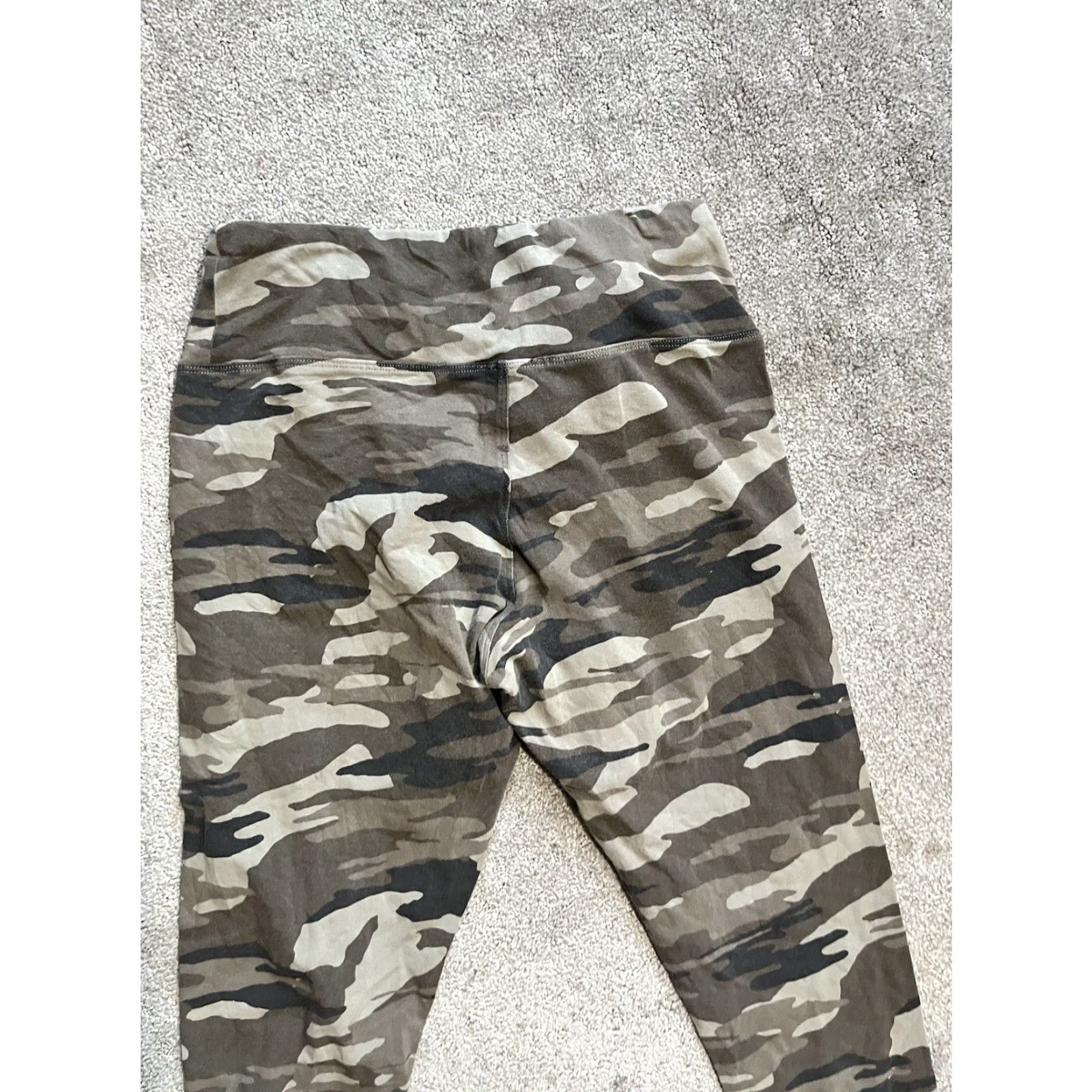 Express Express Women's Leggings Medium Mid Rise Camo Stretch Ankle Workout Pants Solid Size 32" / US 10 / IT 46 - 4 Thumbnail