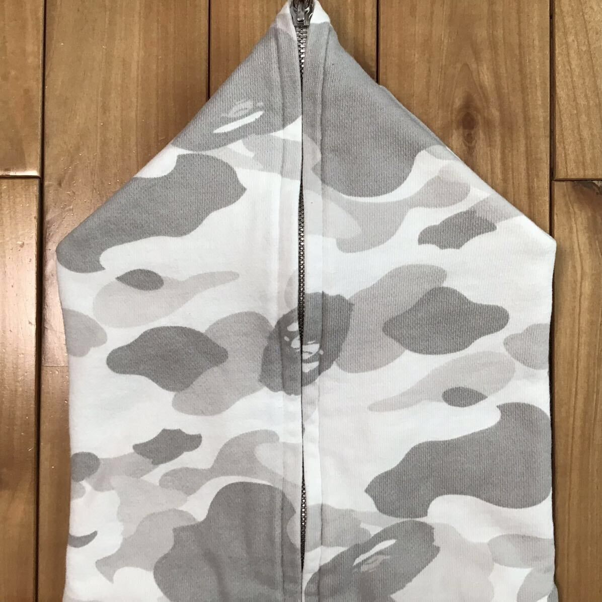 Bape × Nigo 🔥Vintage🔥 BAPE White camo full zip hoodie a bathing ape NIGO Size US S / EU 44-46 / 1 - 3 Thumbnail
