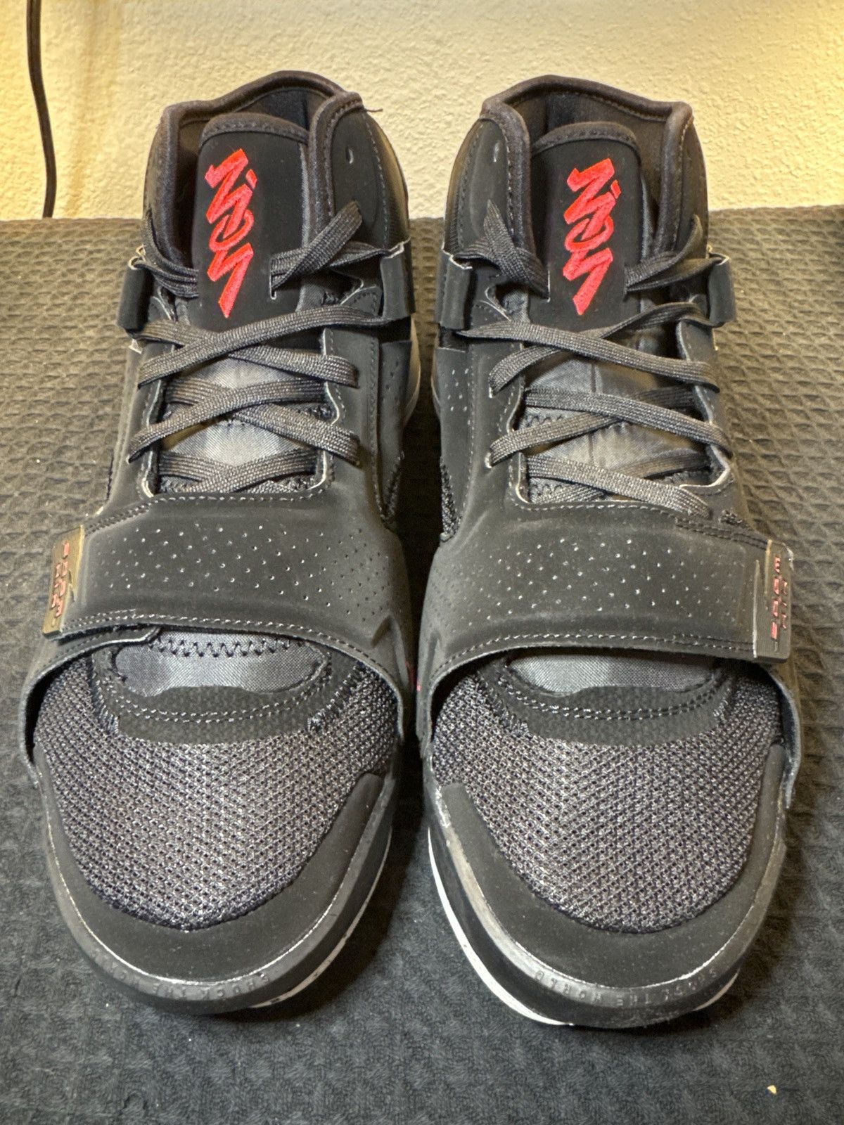 Jordan Brand Jordan Zion 2 Size 12 Size US 12 / EU 45 - 5 Thumbnail