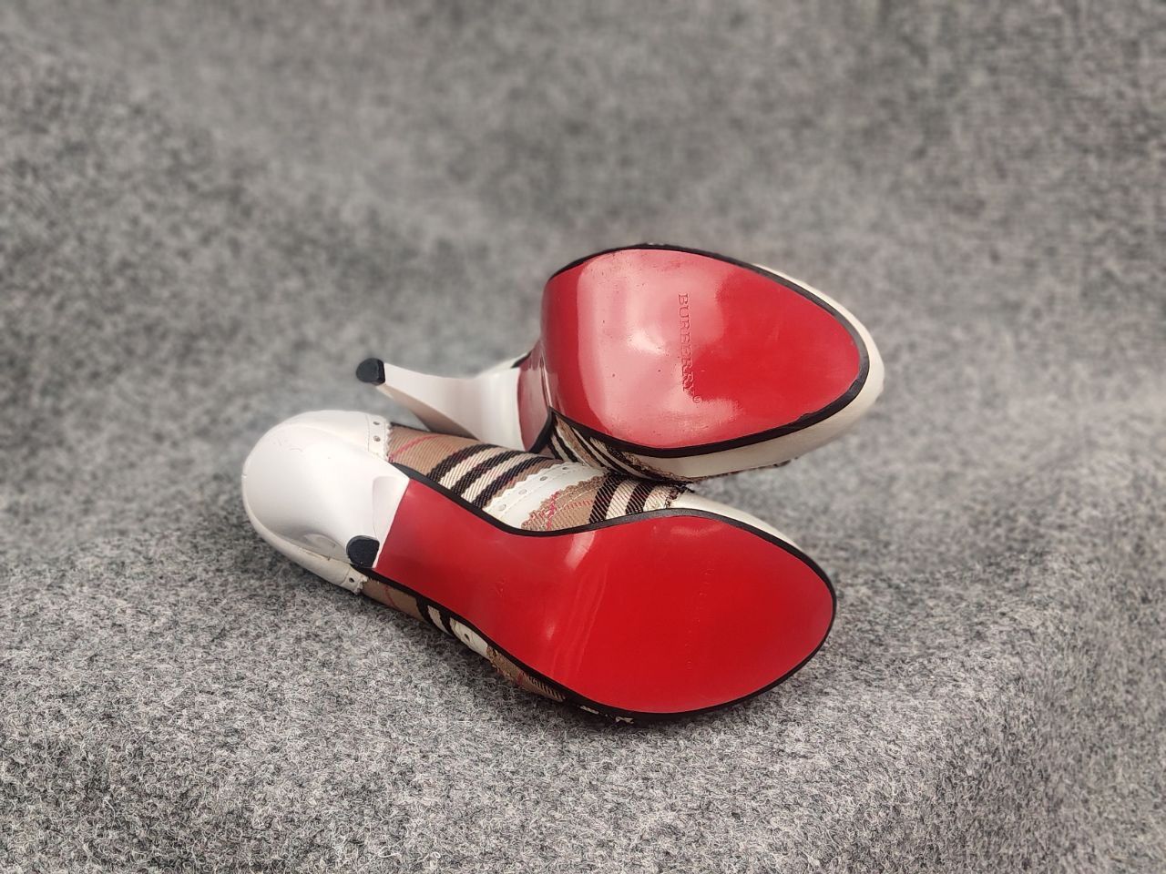 Burberry Vintage Burberry London Nova Check Leather Heels Shoes Y2K Size US 7 / IT 37 - 12 Thumbnail