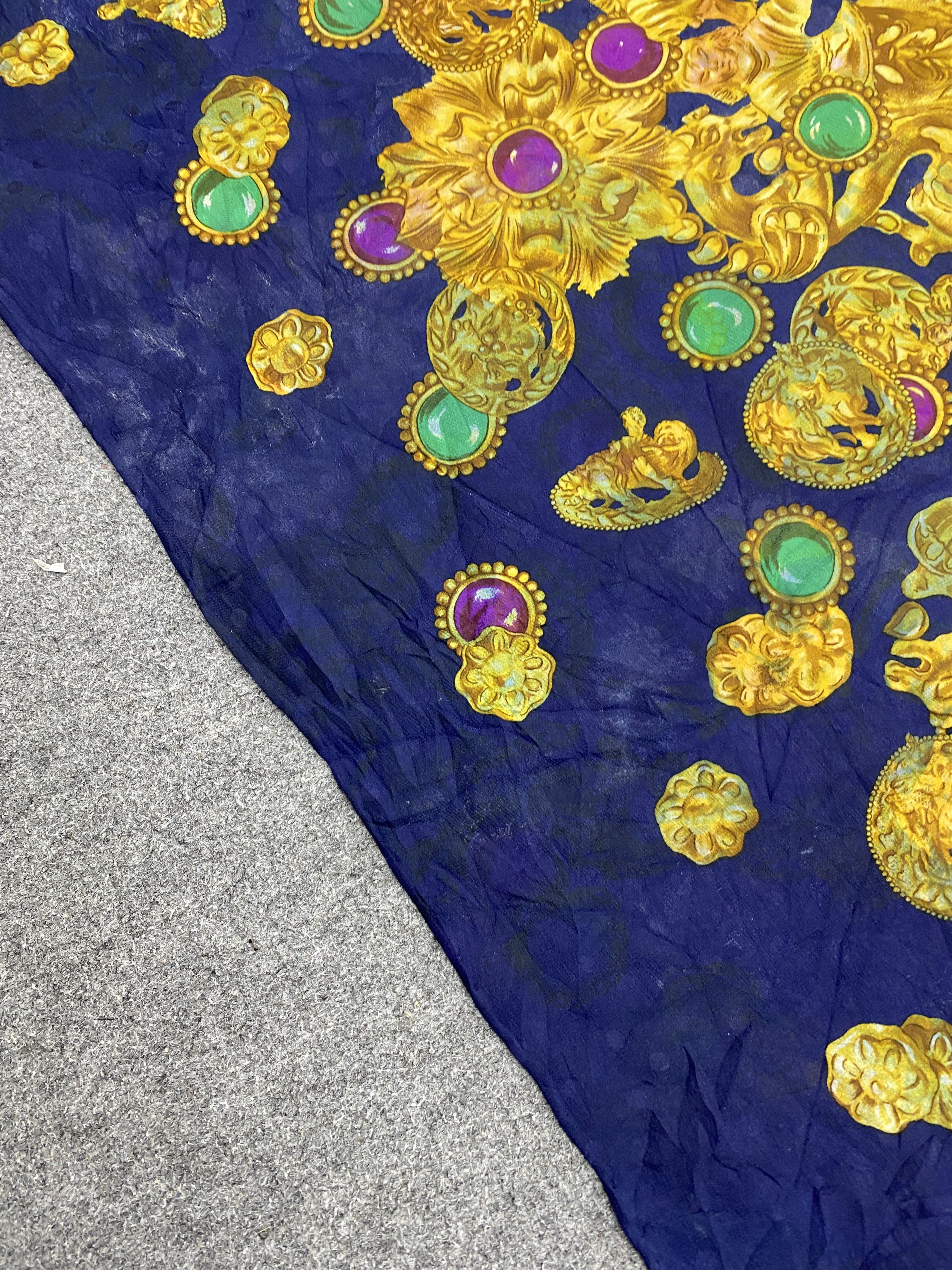 Yves Saint Laurent Yves Saint Laurent Silk Scarf / Silk Shawl SN0260 Size ONE SIZE - 12 Thumbnail