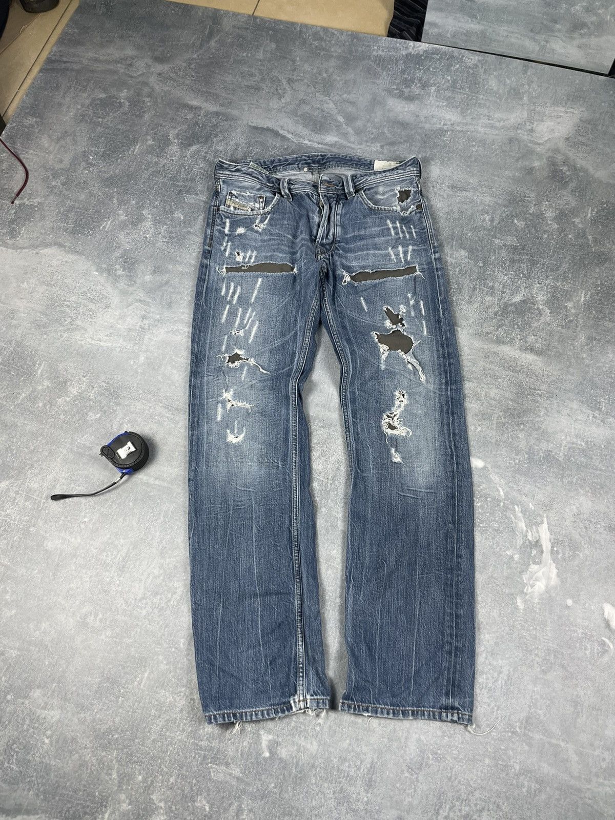 Diesel Crazy Diesel Larkee patch distressed baggy jeans Size US 32 / EU 48 - 6 Thumbnail