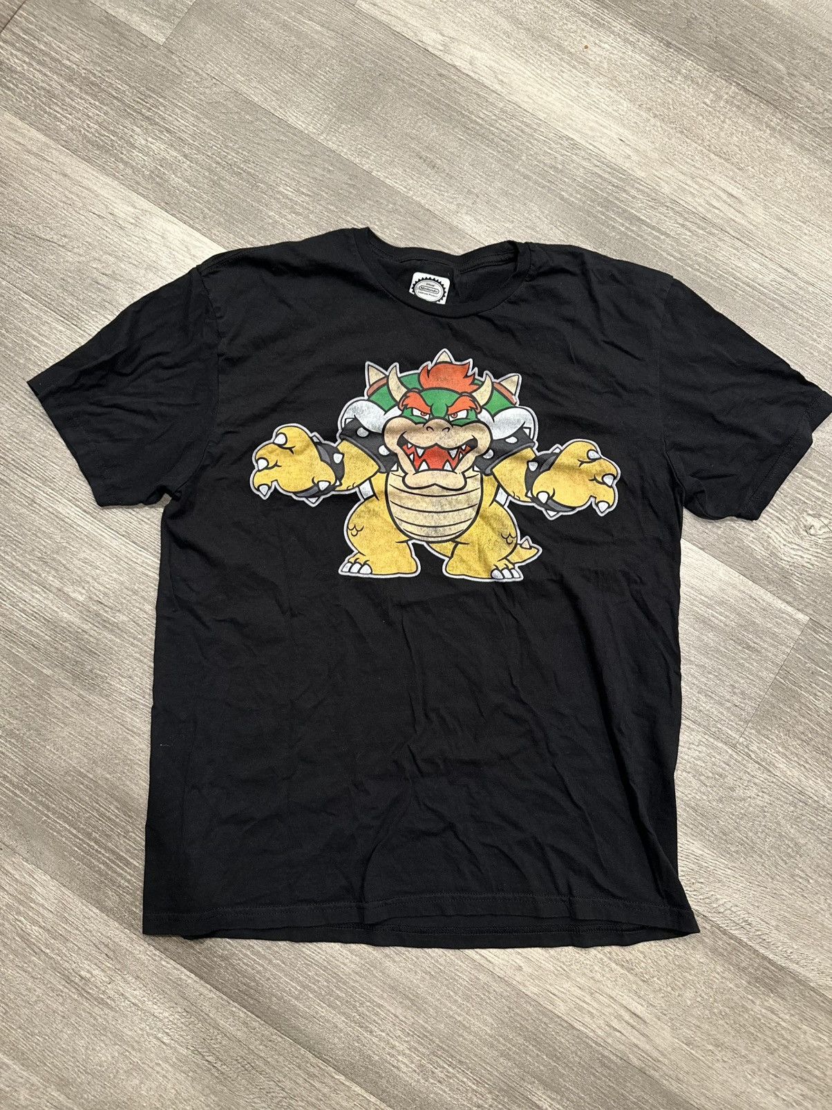 Other Bowser Super Mario Bros Graphic T Shirt - Size L Size US L / EU 52-54 / 3 - 1 Thumbnail