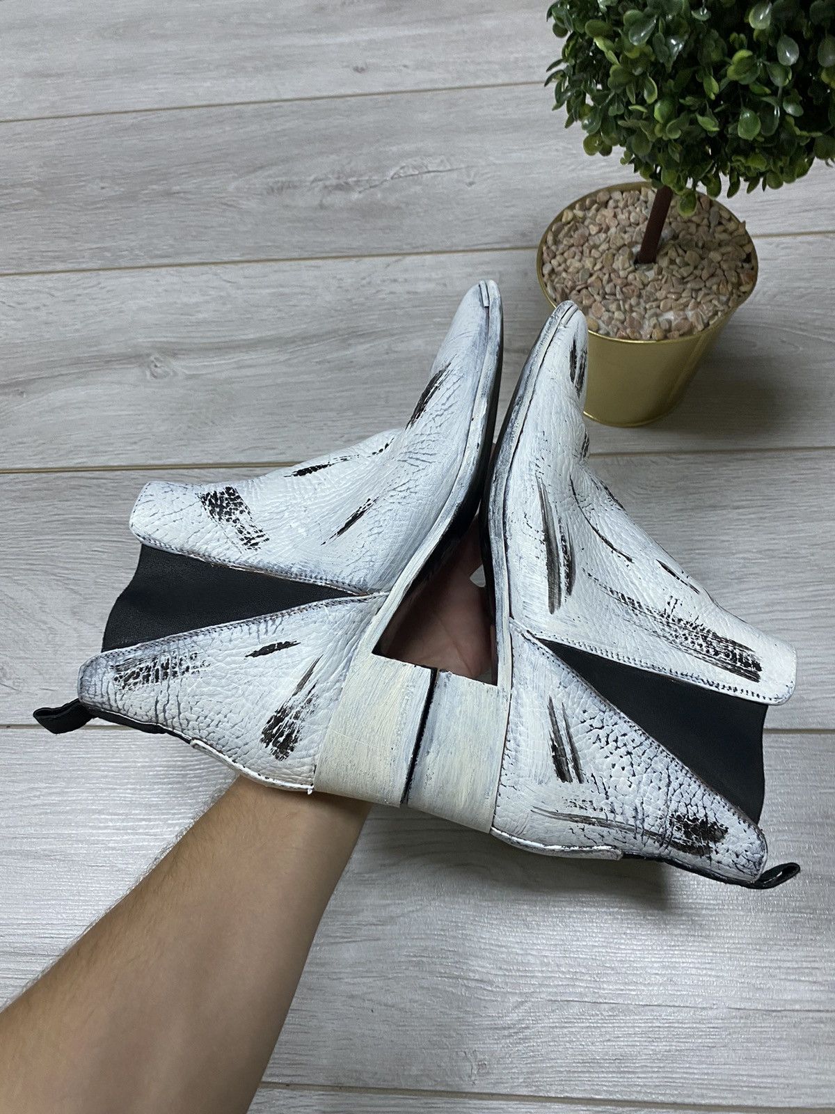 Acne Studios Acne Studios Chelsea Vero Cuolo leather boots heels painted Size US 9 / IT 39 - 11 Thumbnail