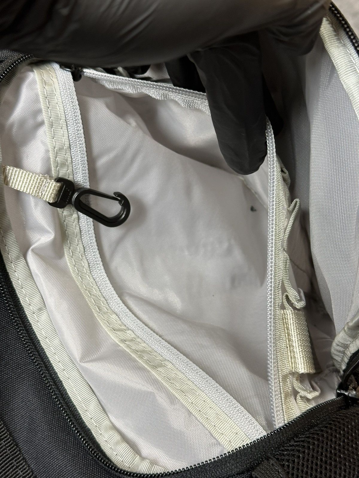 Nike Nike Cordura messenger bag with an adjustable strap. Size ONE SIZE - 13 Thumbnail