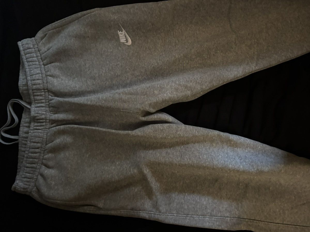 Nike Nike grey pants Size US 33 - 1 Thumbnail