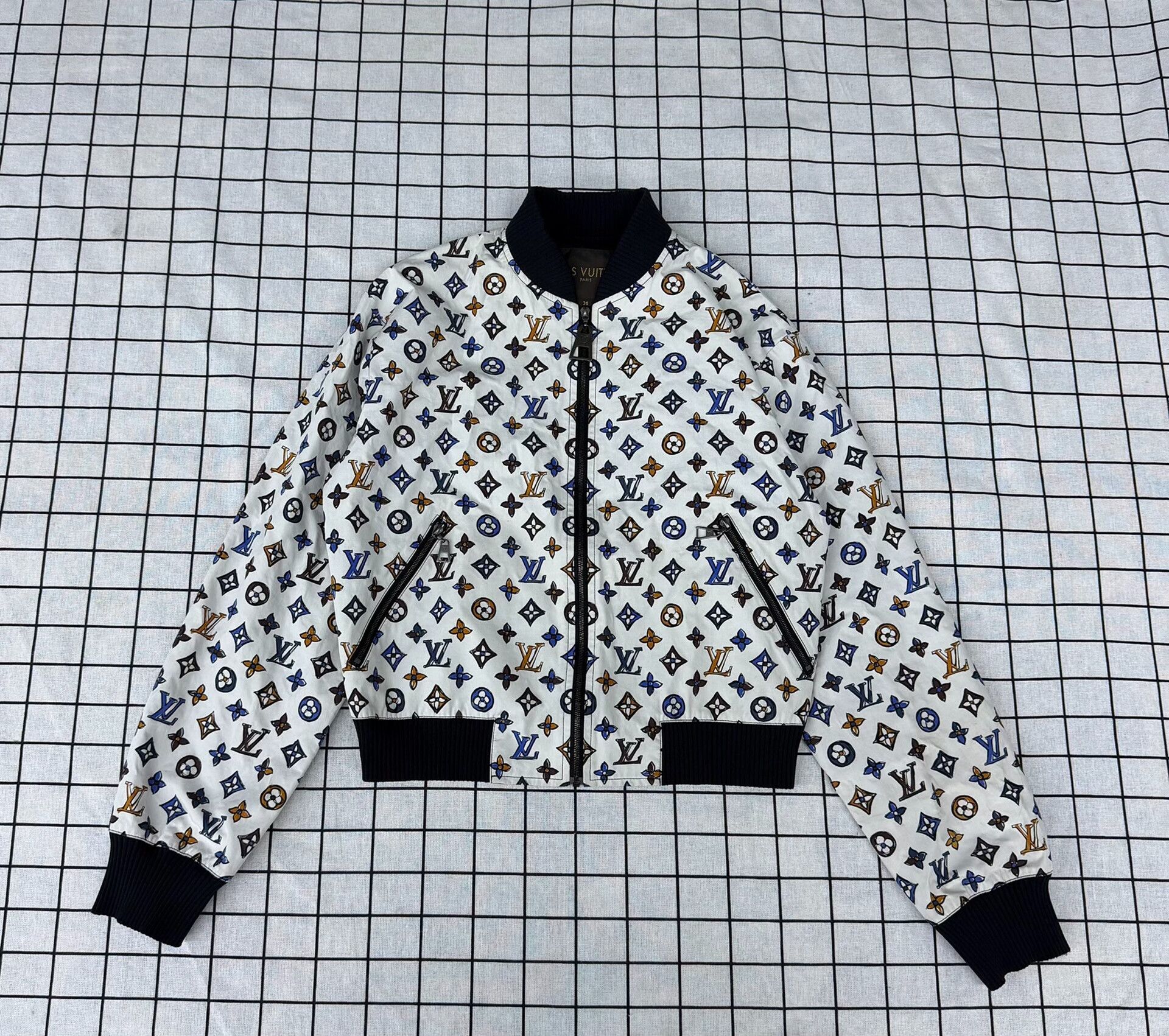 Louis Vuitton Louis Vuitton Jacket S Women Size S / US 4 / IT 40 - 1 Thumbnail