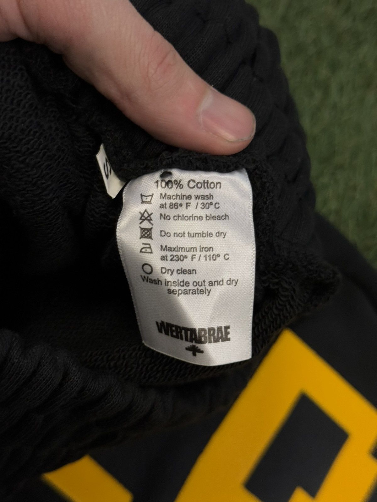 Vertabrae Vertabrae C-2 Sweatpants Black/Yellow Size S (NEW) Size US 30 / EU 46 - 7 Thumbnail