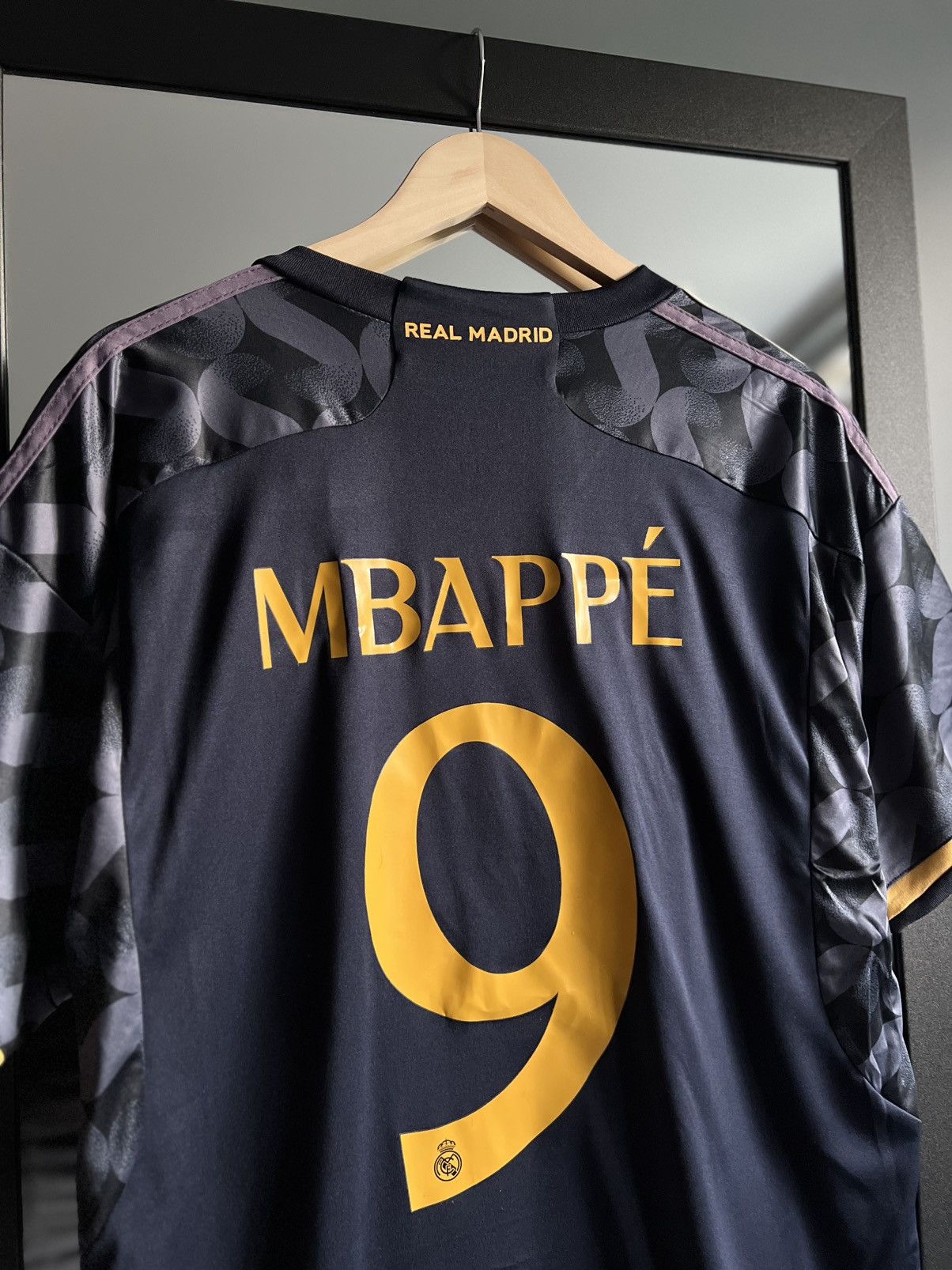 Adidas Adidas Real Madrid 2023/24 MBAPPE Blokecore Soccer Jersey Size US XL / EU 56 / 4 - 6 Thumbnail
