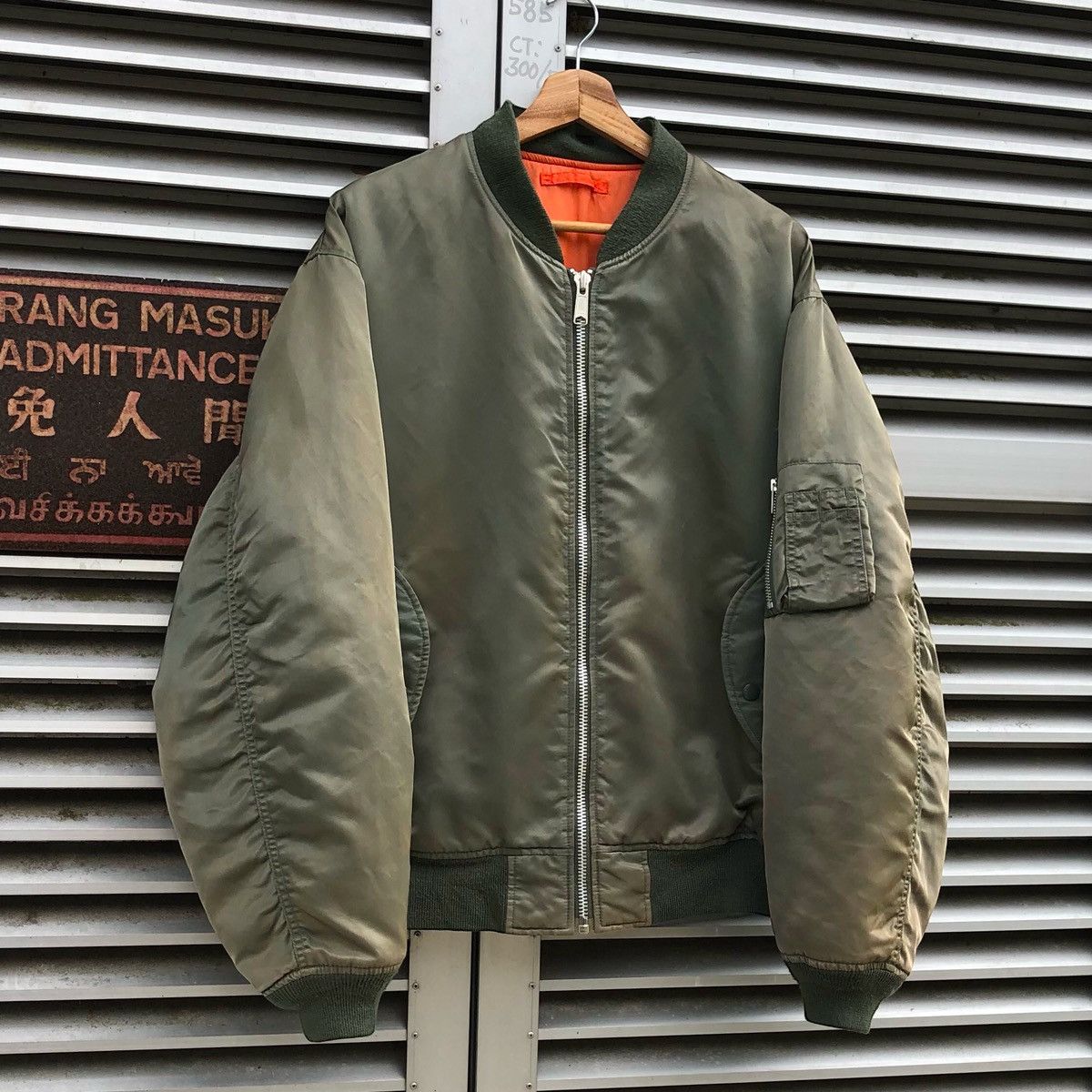 Uniqlo × Vintage Vintage 90s Uniqlo Sun Faded Ma-1 Bomber