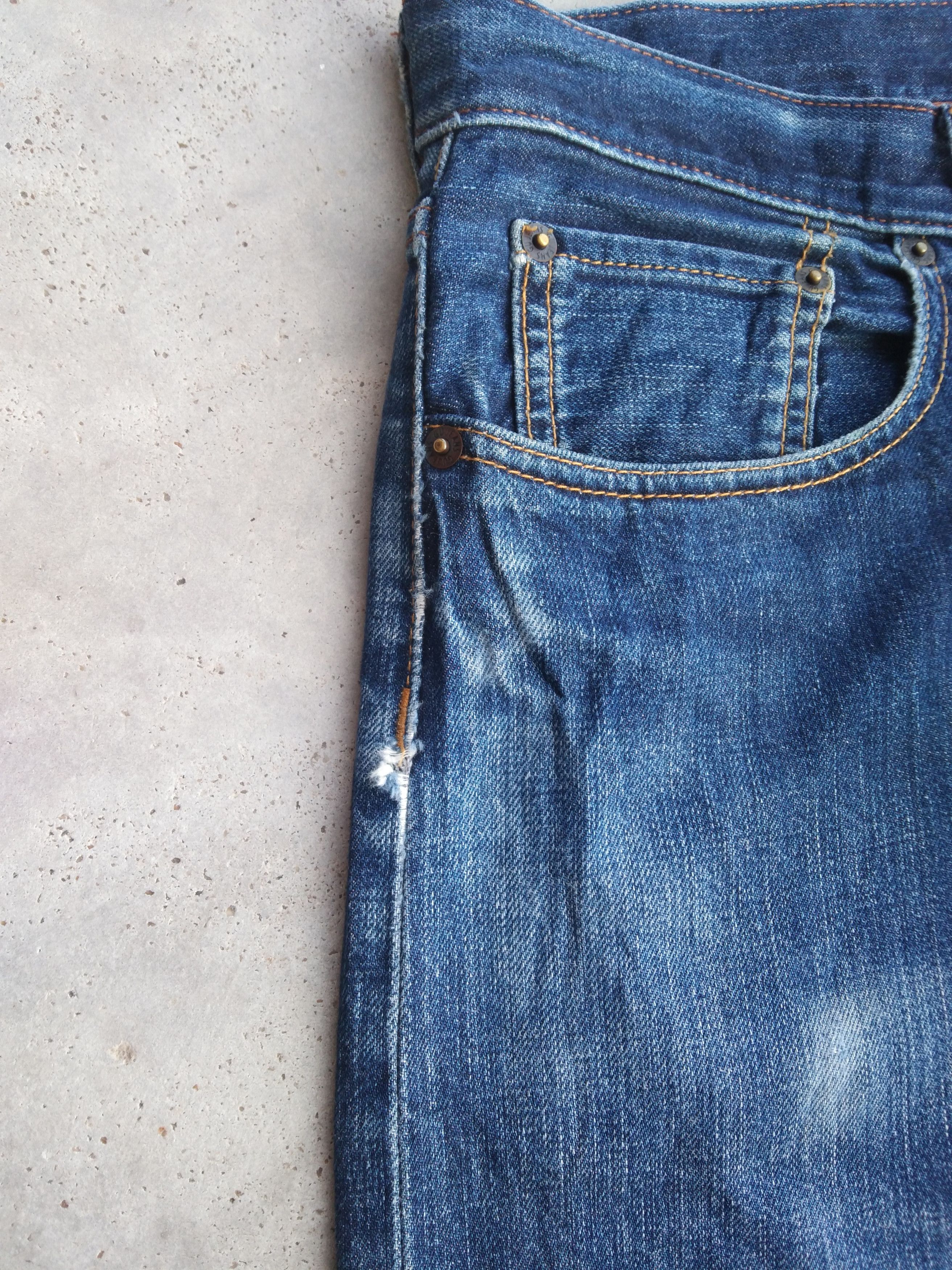Japanese Brand Japanese Brand GU Faded Blue Distressed Jeans 34x32 Size US 34 / EU 50 - 6 Thumbnail