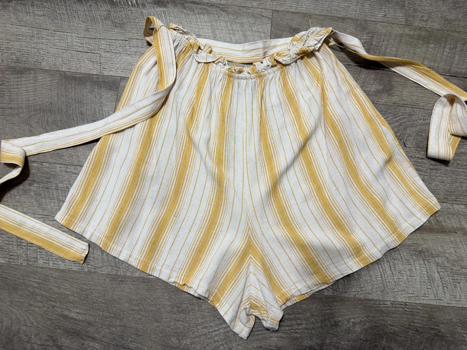 Other Juniors' Lily Rose Paper Bag Shorts Size 36" / US 14 / IT 50 - 7 Thumbnail