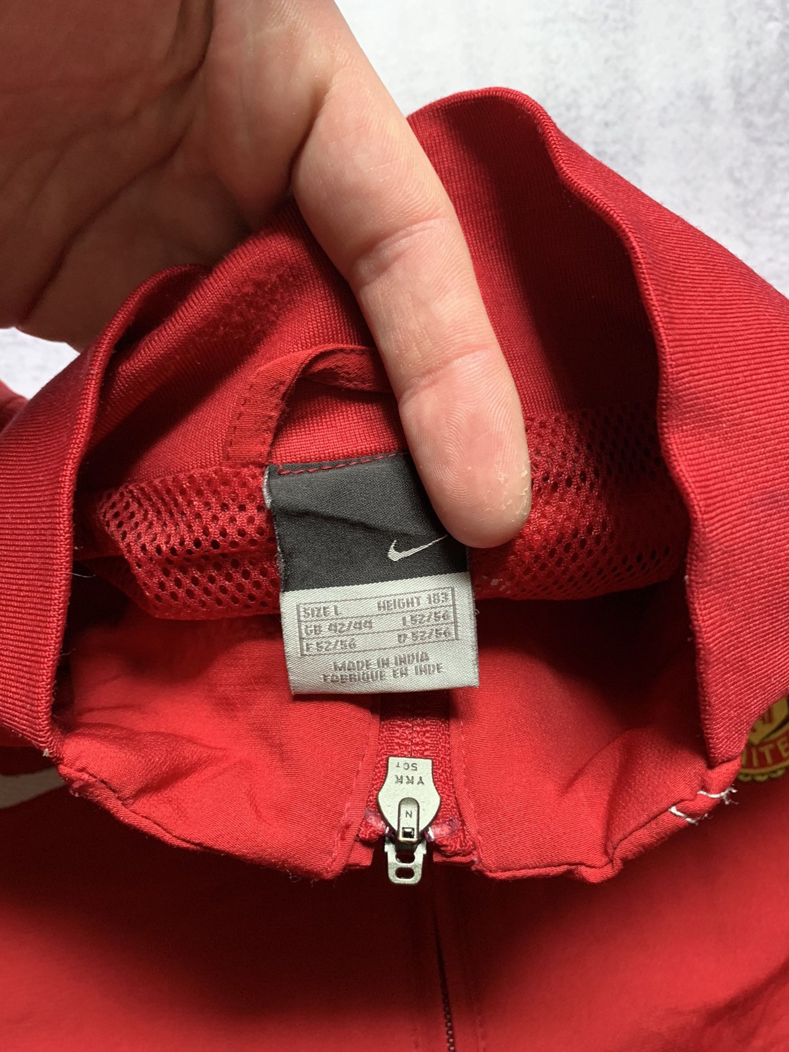 Nike Manchester United 2004-05 Nike Track Jacket Vintage Size US L / EU 52-54 / 3 - 6 Thumbnail