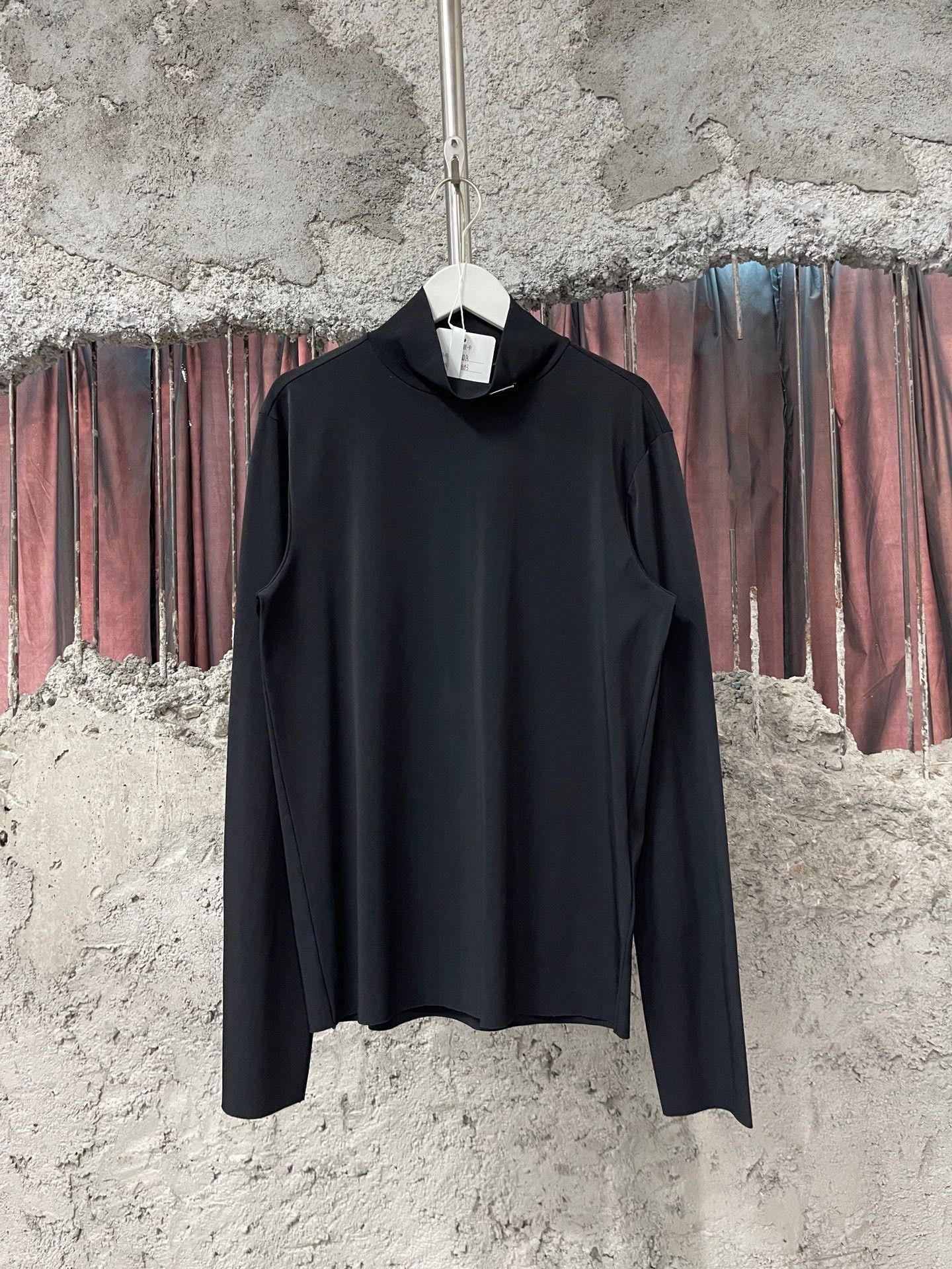Prada Prada Triangle Logo Turtleneck Long Sleeve Size US M / EU 48-50 / 2 - 1 Thumbnail
