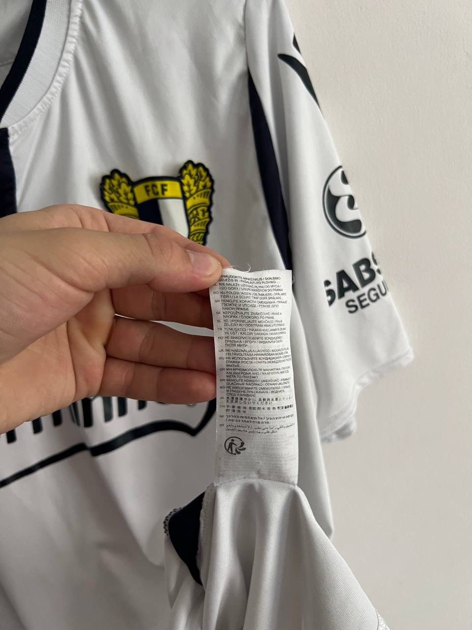 Other Macron FC Famalicao / Famalican Portugal Soccer Football Size US M / EU 48-50 / 2 - 10 Thumbnail