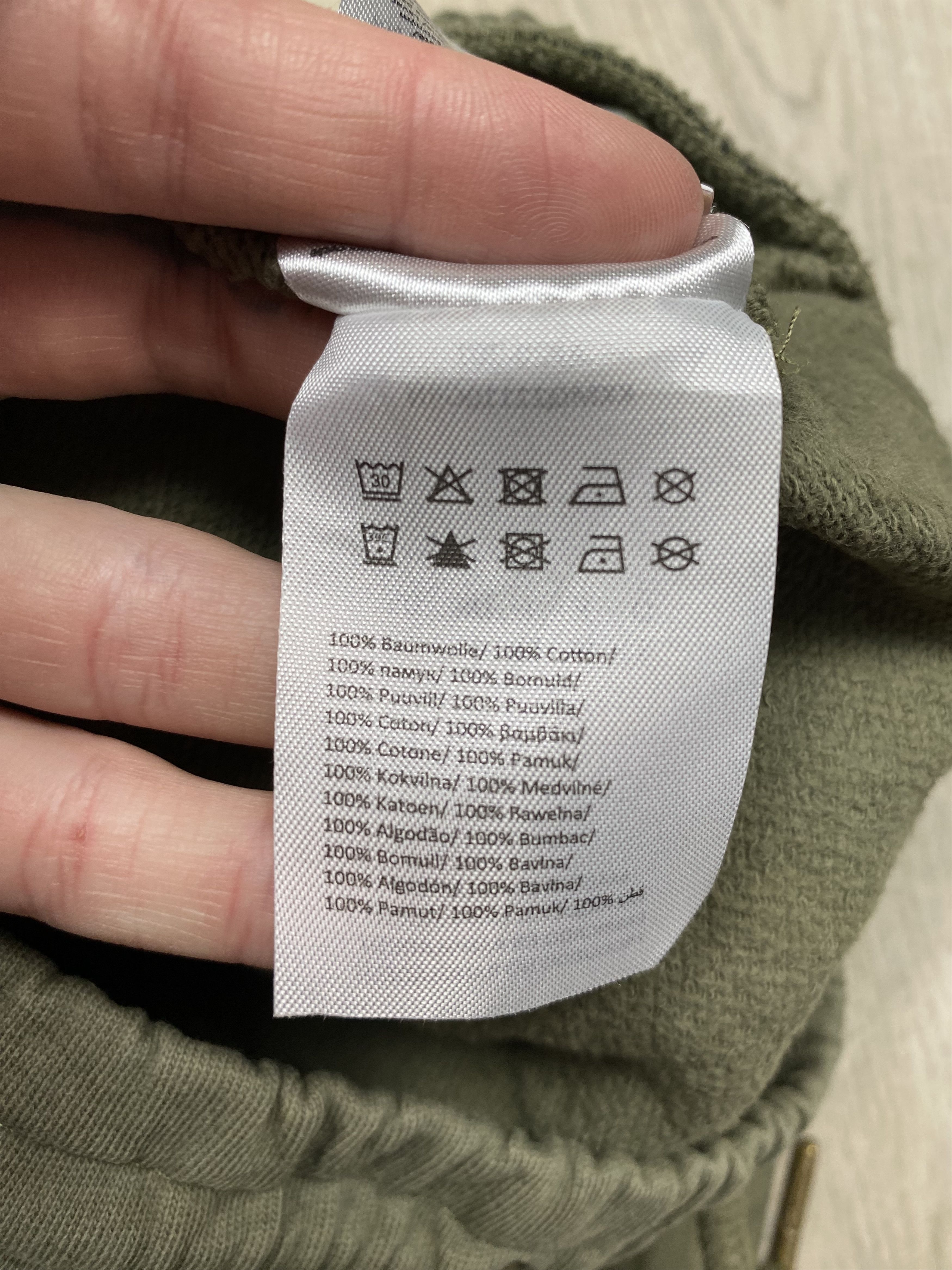 Karl Kani Karl Kani Mens Cotton Cargo Short Size US 30 / EU 46 - 7 Thumbnail