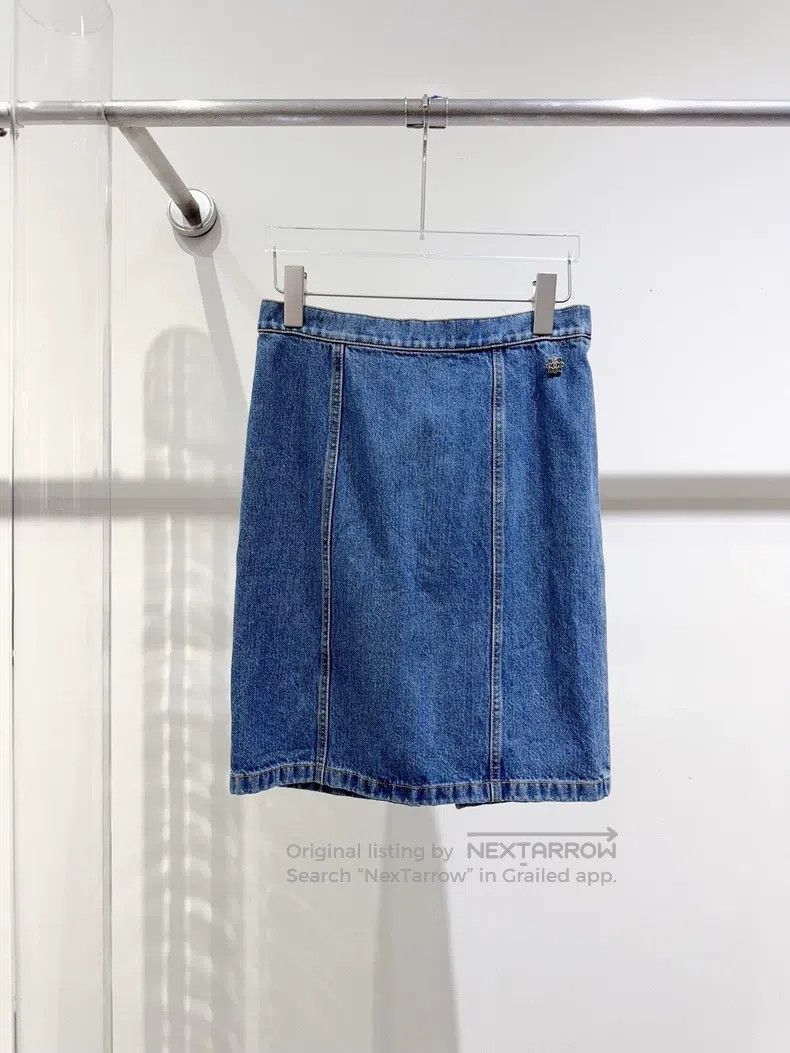 Chanel Chanel 22K denim skirt Size 25" / US 0 / IT 36 - 1 Thumbnail