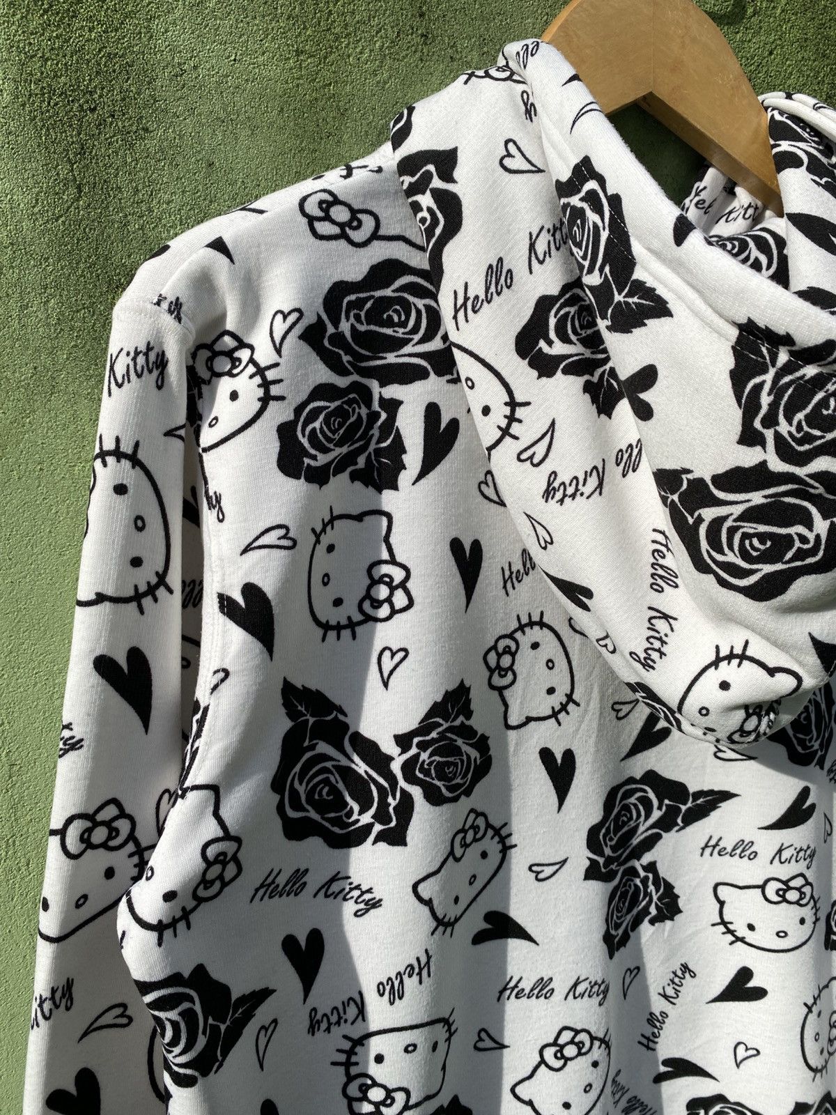 Japanese Brand Hello Kitty Japan All Over Print Zip Hoodie Black White Y2K Size US M / EU 48-50 / 2 - 11 Thumbnail