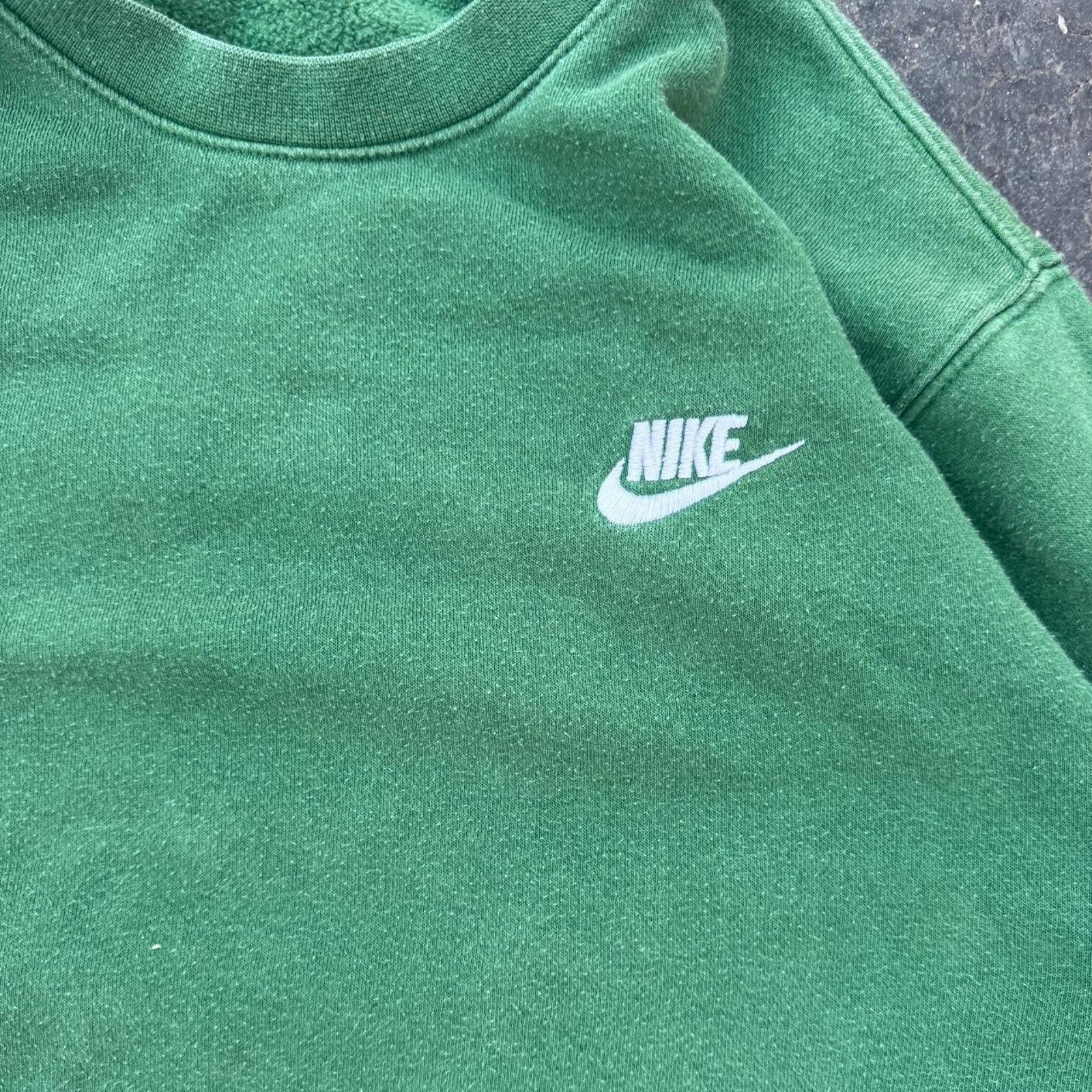 Nike Nike Green Crewneck – Size Small Size US S / EU 44-46 / 1 - 3 Thumbnail