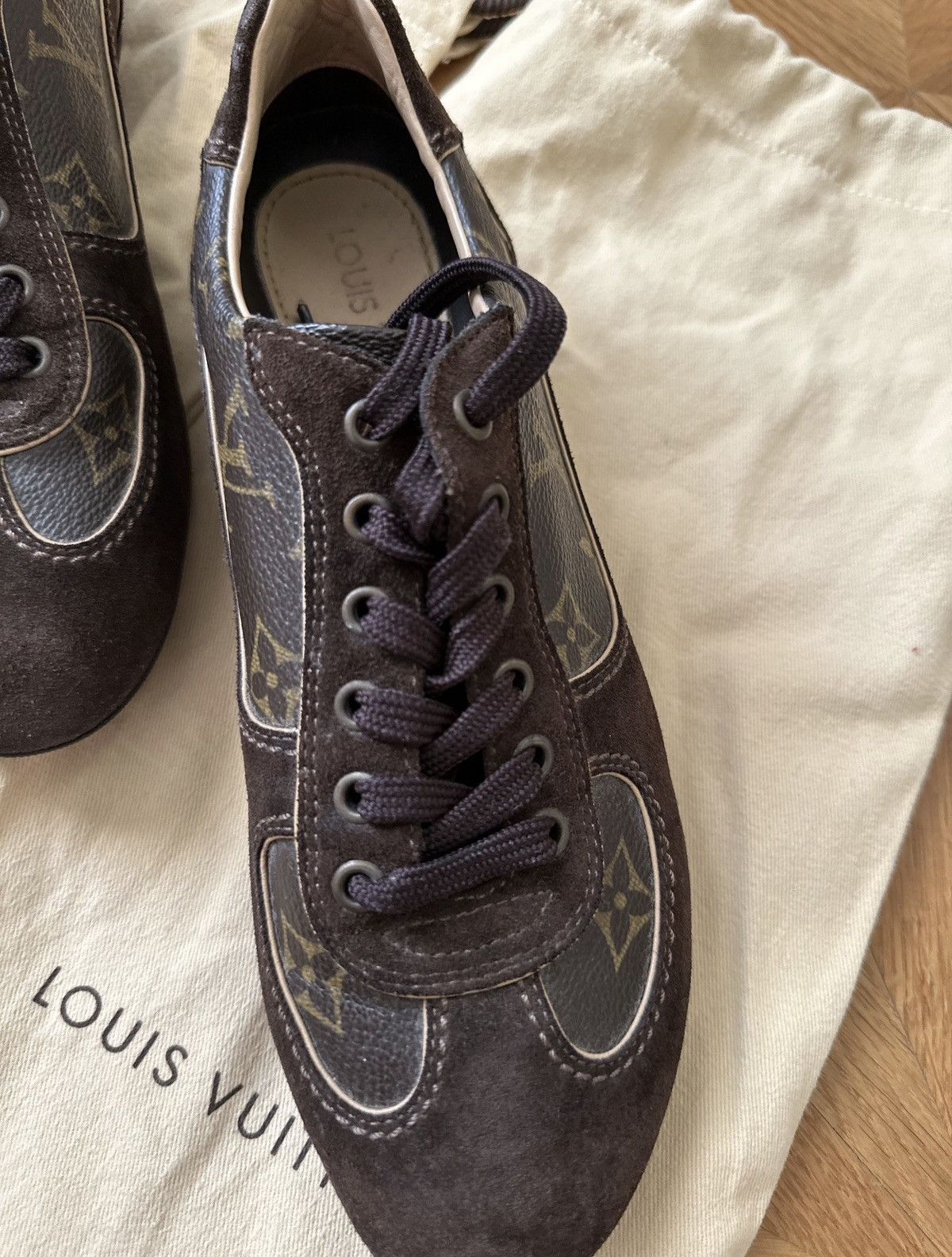 Louis Vuitton LOUIS VUITTON 2009 Monogram Low Profile Sneakers Trainers Lv Size US 5.5 / IT 35.5 - 6 Thumbnail