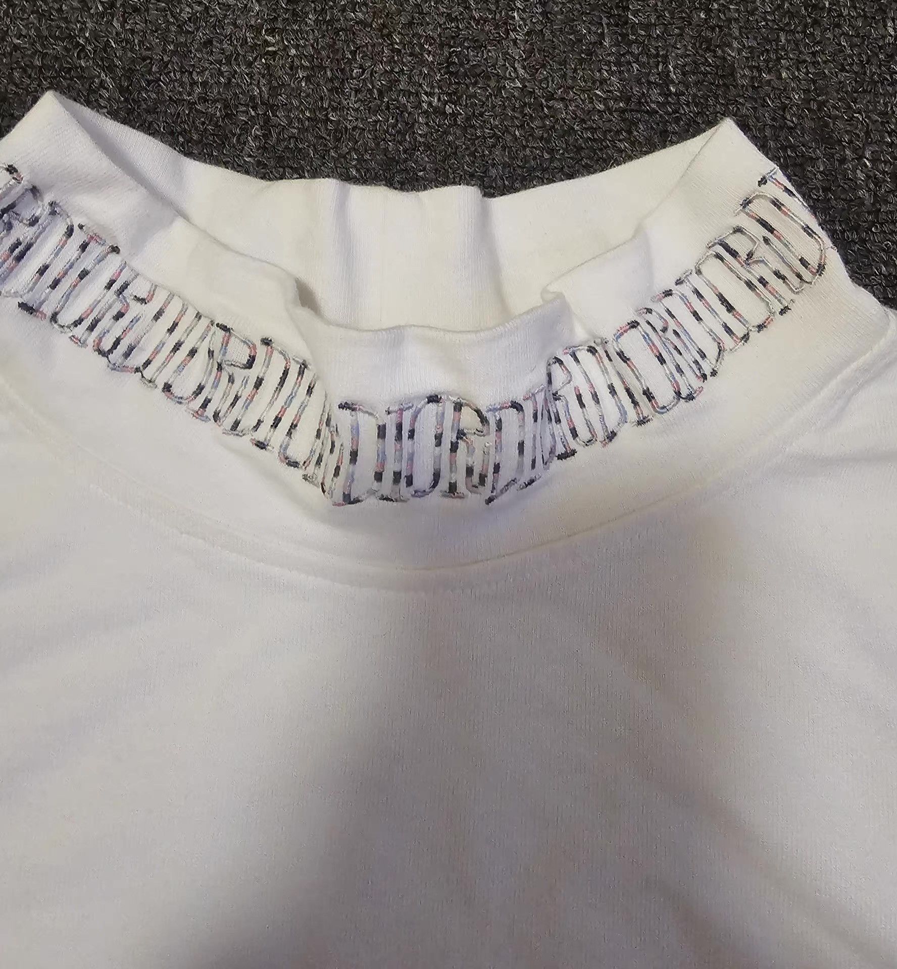 Dior Dior White Bee Short Sleeve T-shirt. Q4 Size US XS / EU 42 / 0 - 3 Thumbnail