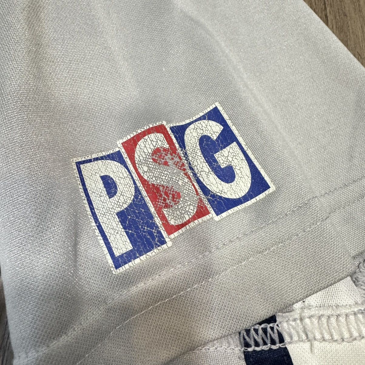 Vintage Paris Saint Germain PSG 00/01 vintage away shirt Size US L / EU 52-54 / 3 - 6 Thumbnail