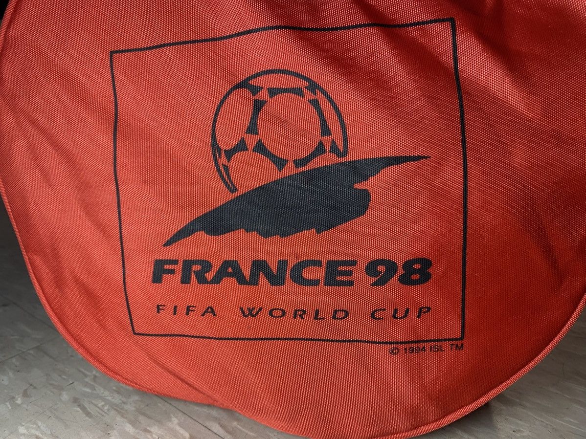 Fujifilm × Vintage Vintage 90s fujifilm france 98 worldcup gym duffle bag Size ONE SIZE - 5 Thumbnail