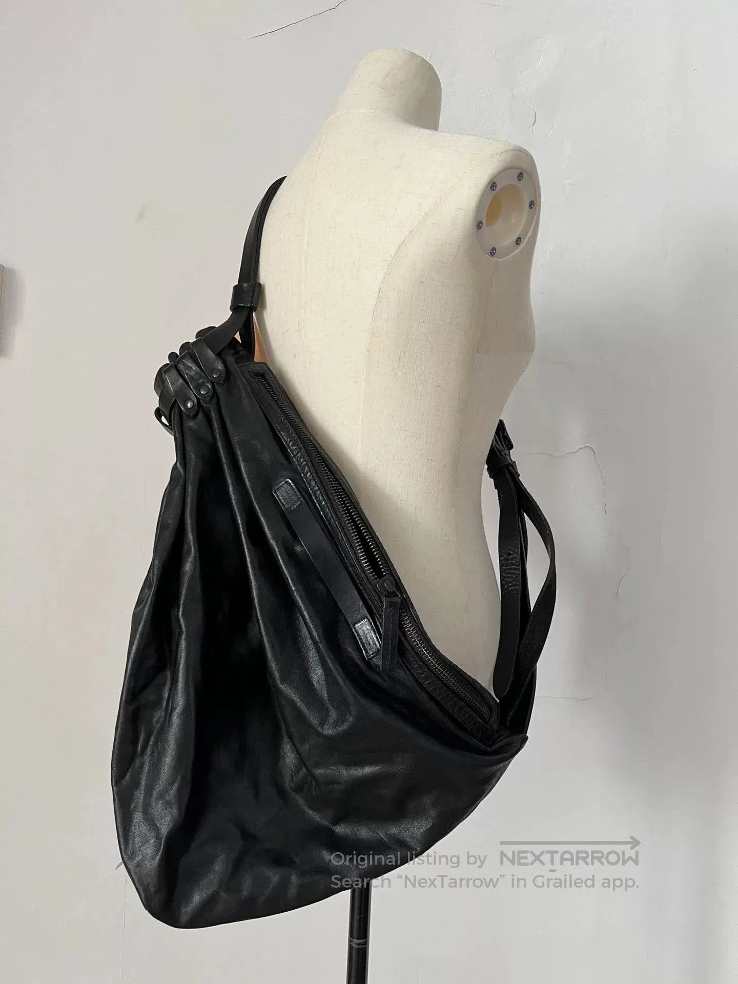Yohji Yamamoto Yohji Yamamoto Drawstring Crossbody Handbag. Size ONE SIZE - 1 Thumbnail