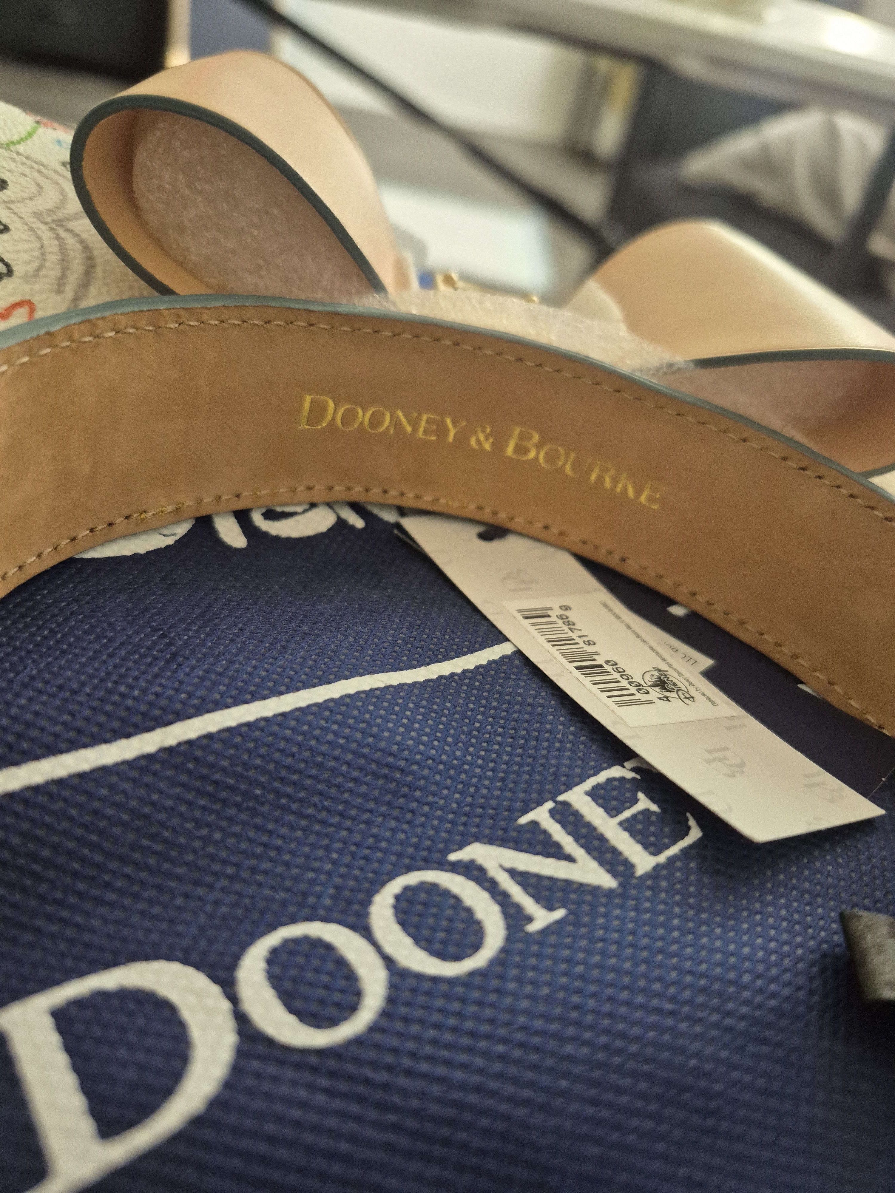Dooney & Bourke Dooney and bourke Disney ears Size ONE SIZE - 5 Thumbnail