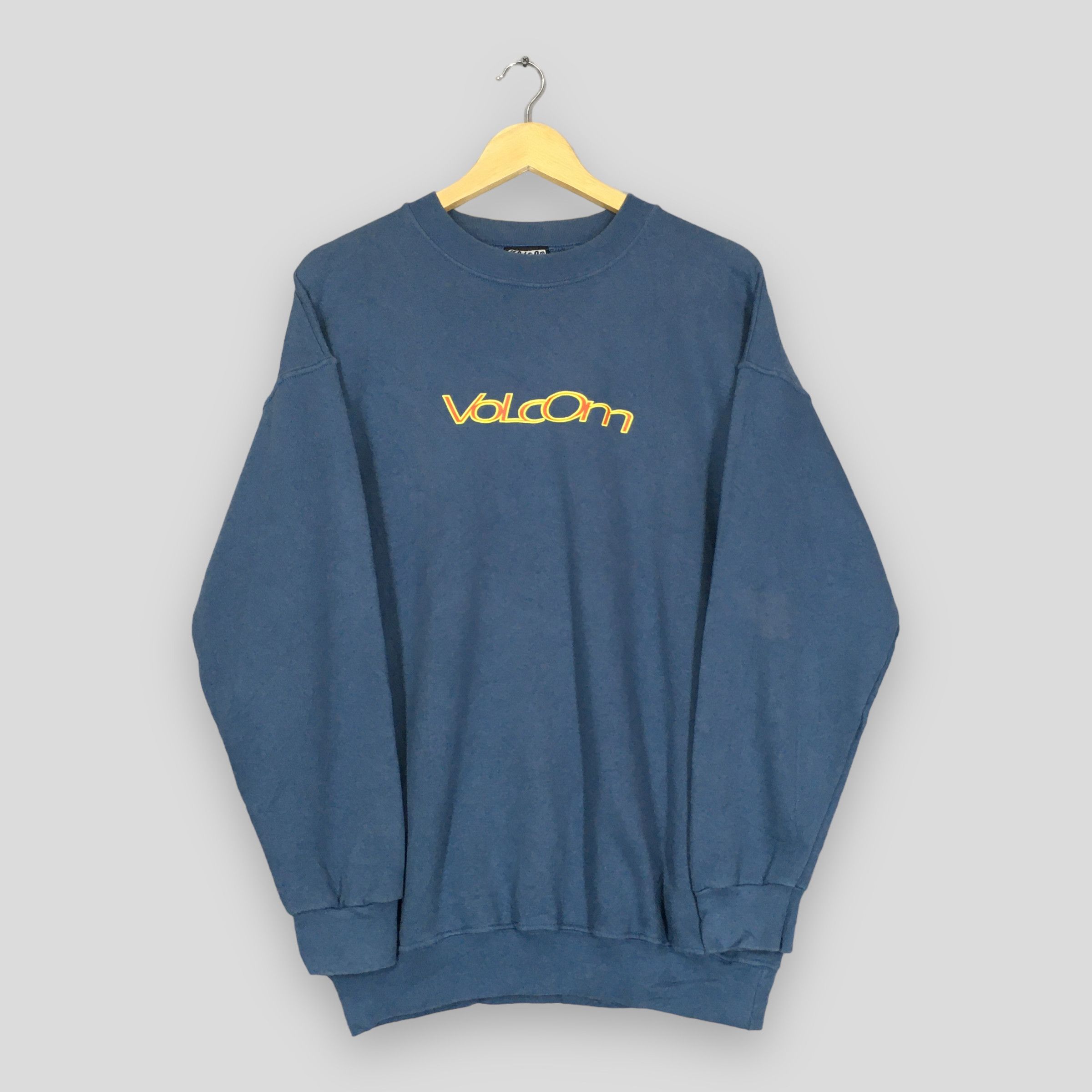 Vintage × Volcom Vintage Volcom Stone Skateboarding Sweatshirt Medium Size US M / EU 48-50 / 2 - 1 Thumbnail