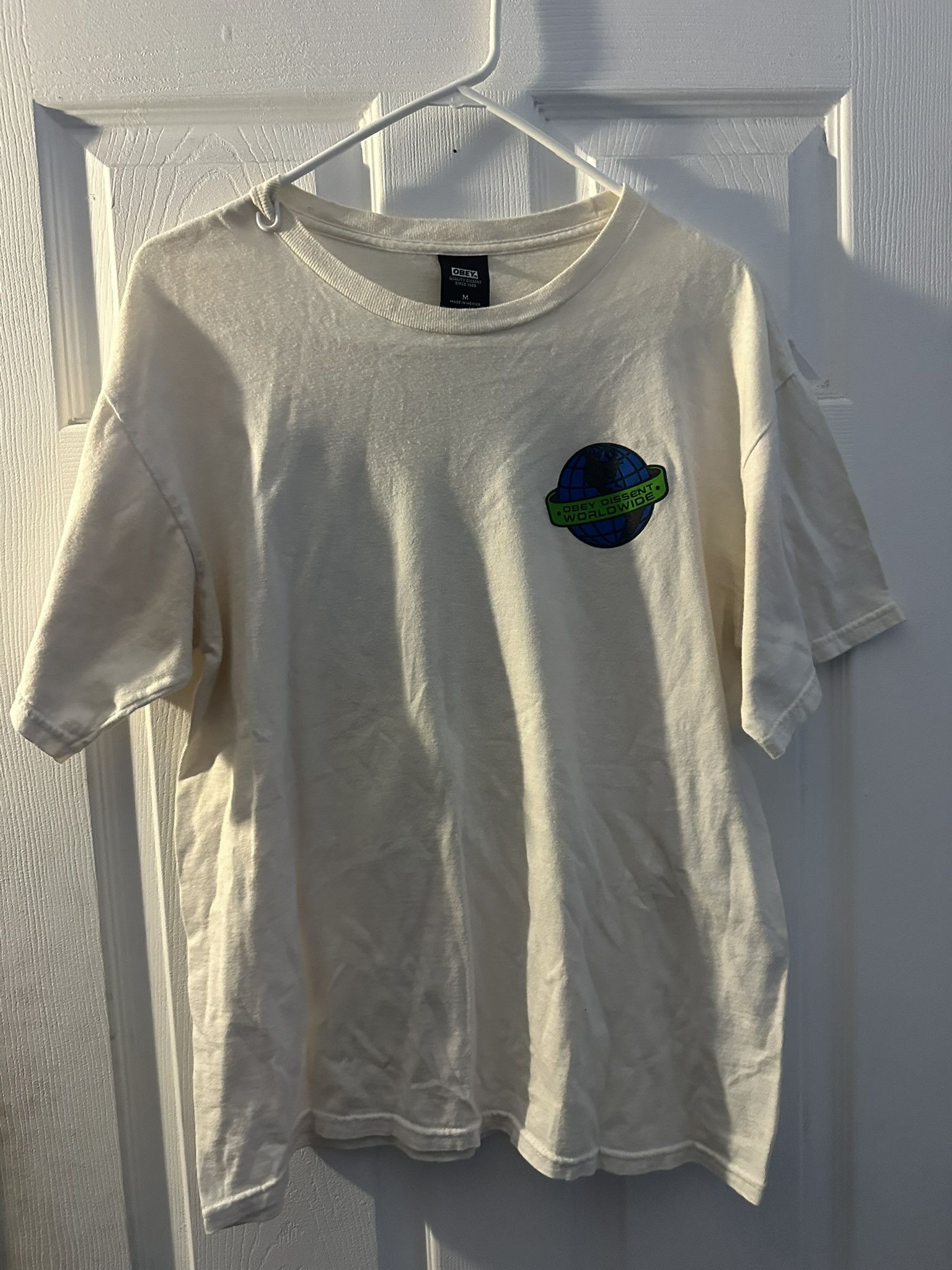 Obey "White OBEY Clothing Dissent Worldwide T-Shirt" Size US M / EU 48-50 / 2 - 1 Thumbnail