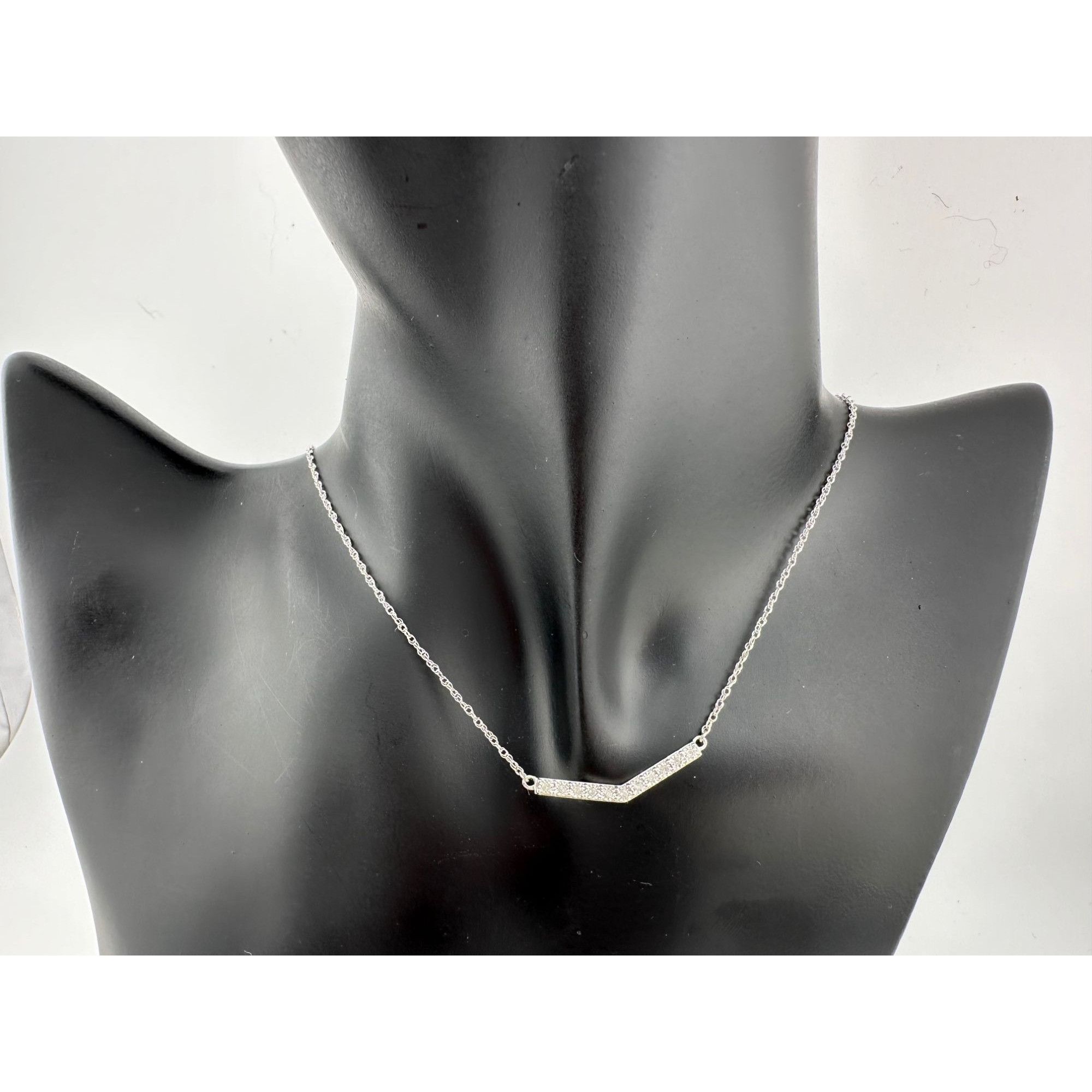 Other Chevron Illusion Set Diamond Bar Necklace Size ONE SIZE - 3 Thumbnail