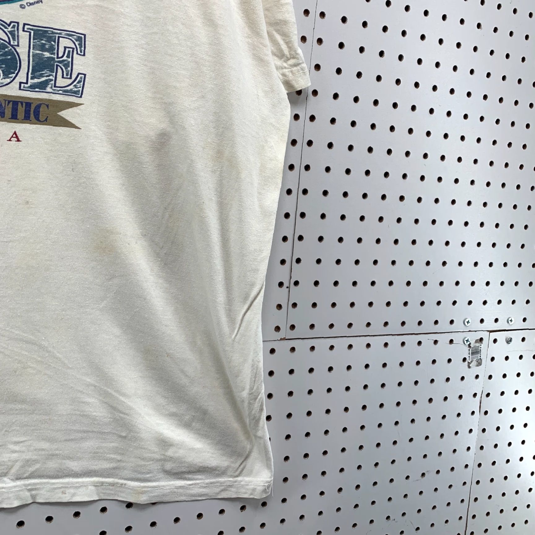 Vintage VINTAGE Sherry's Mickey Mouse XL Shirt White 24x28 Short Sleeve Crew Neck Men 80s Disney Tee Size US XL / EU 56 / 4 - 4 Thumbnail