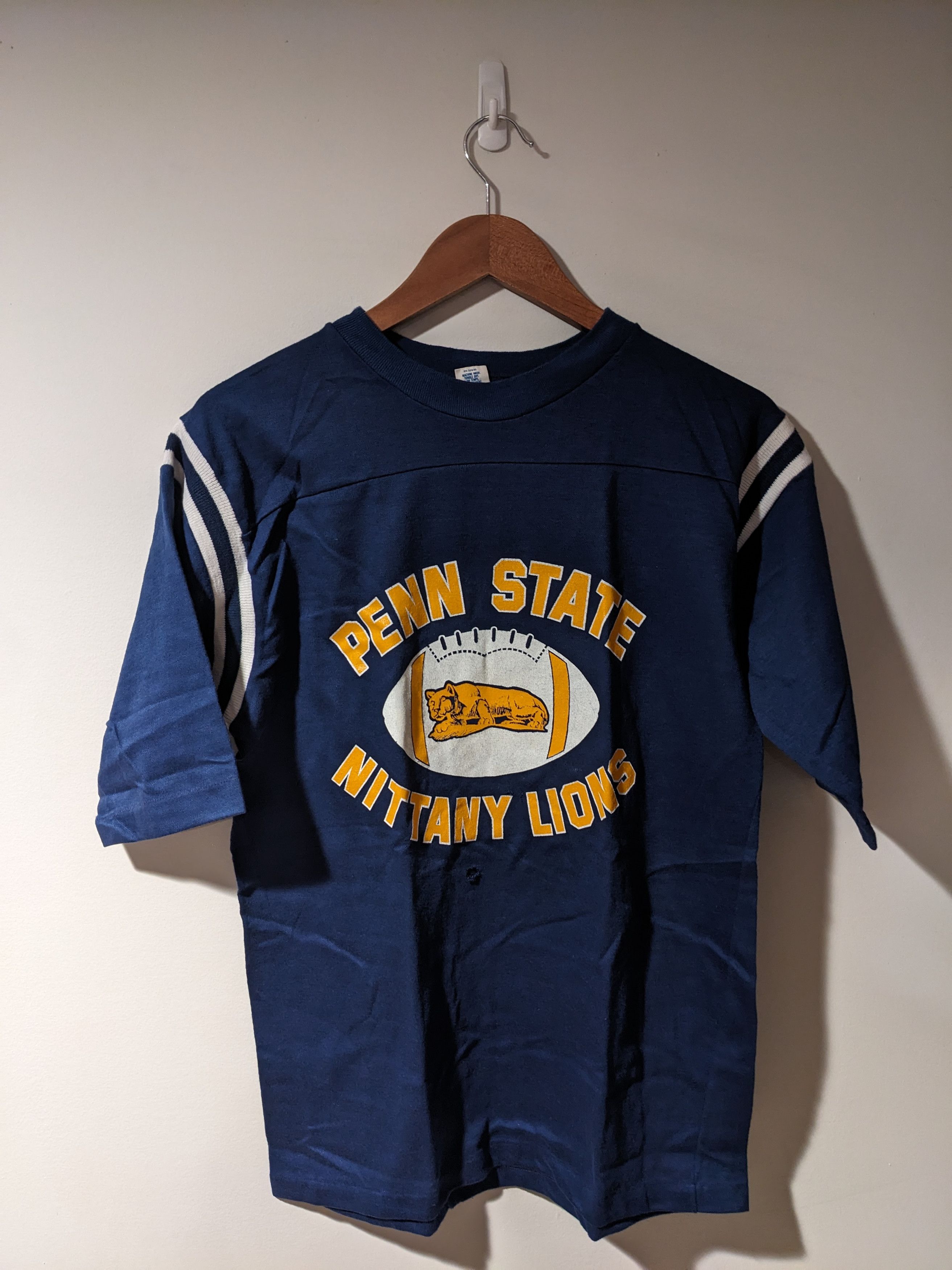 Vintage Vintage 70s Penn State University Nittany Lion T-Shirt Size US M / EU 48-50 / 2 - 1 Thumbnail