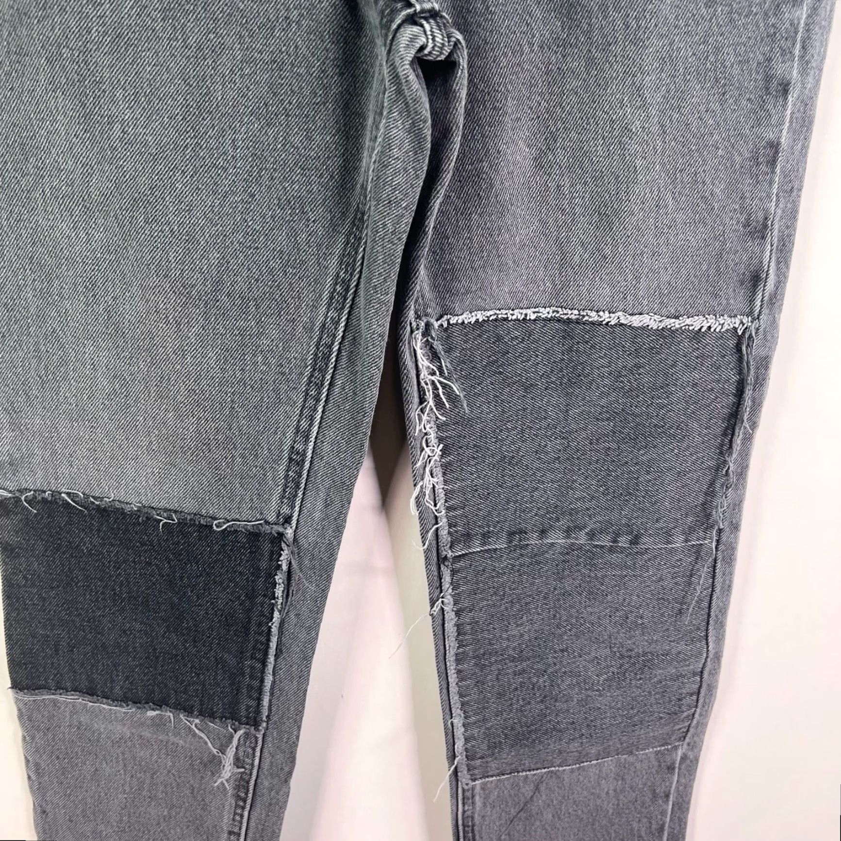 Bdg BDG Patch Slim Straight Jeans Womens 24 24X28 Black 5-Pocket High Rise Slimming Denim Patch 90s Bohemian City Size 42" / US 20 - 3 Thumbnail