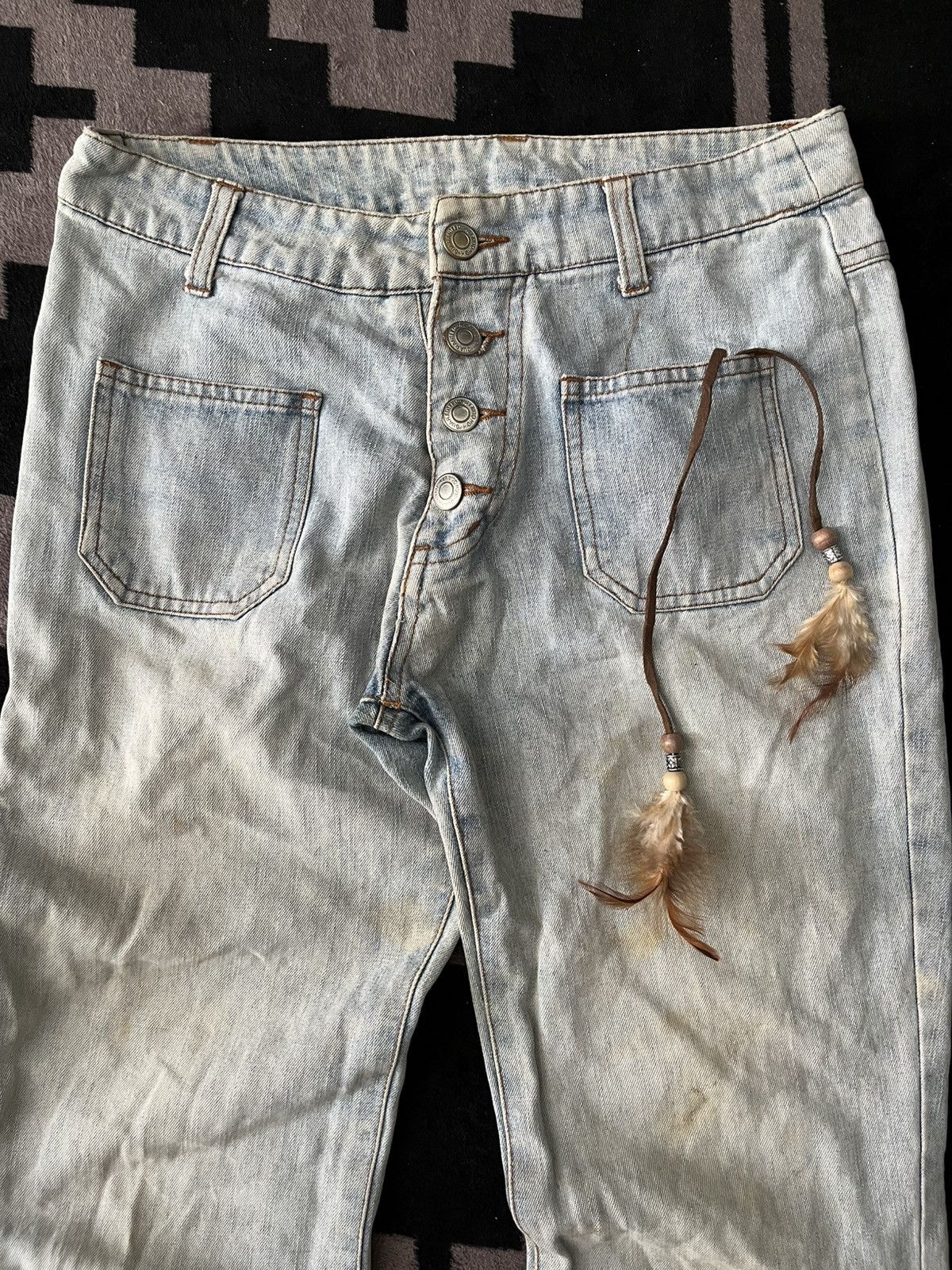 Le Grande Bleu (L.G.B.) 2000s pendora lace up dragon distressed mud wash flare jeans Size US 28 / EU 44 - 6 Thumbnail