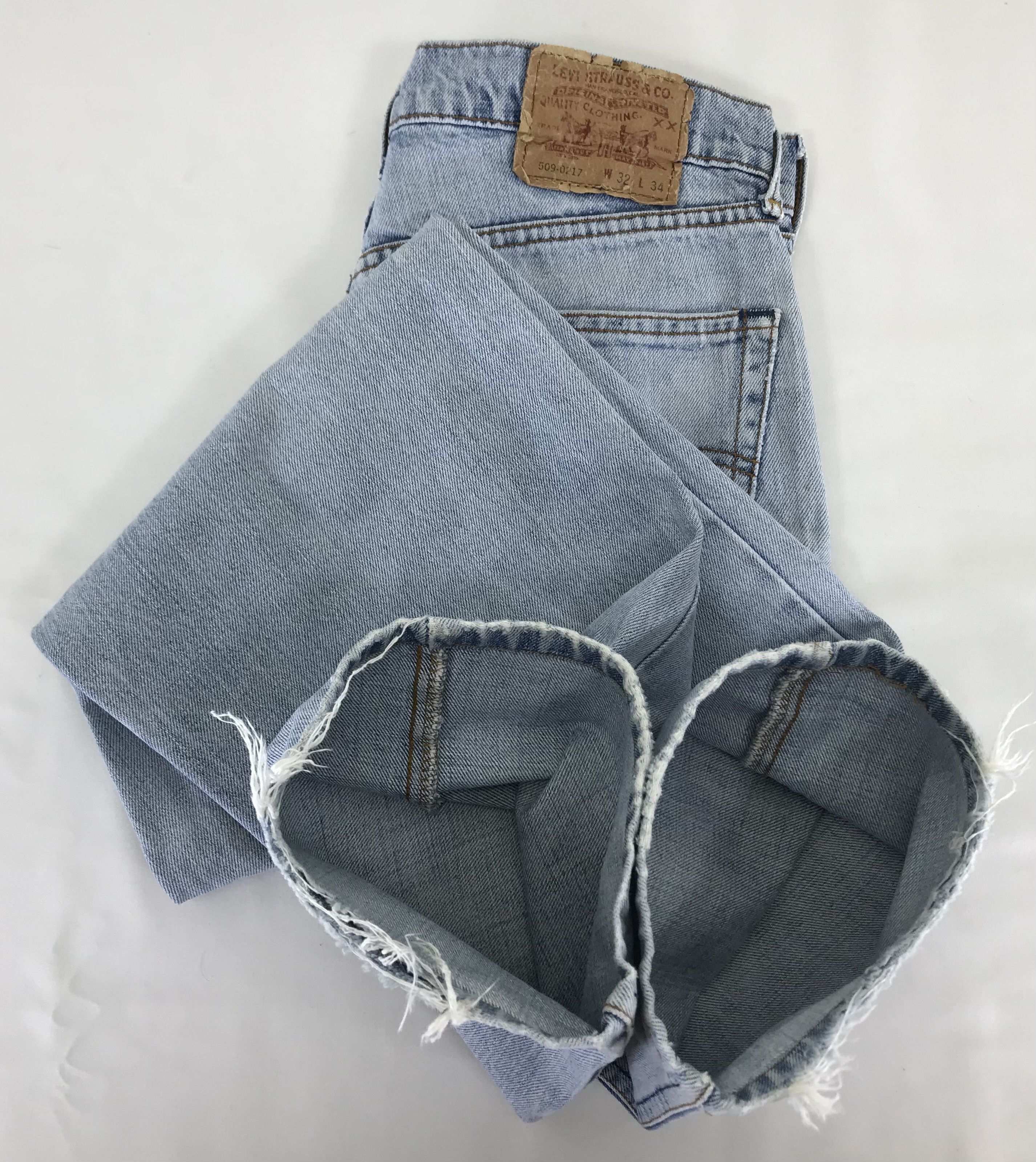 Levi's Vintage Levi's 509 Distressed Jeans Size US 31 - 13 Thumbnail