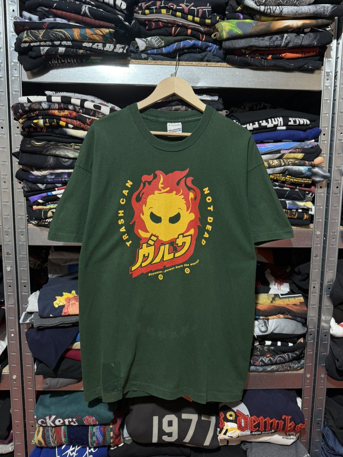 Vintage Vintage 90’s Boyzone Thrash Can Not Dead T-Shirt Y2K Hype Size US XL / EU 56 / 4 - 1 Thumbnail