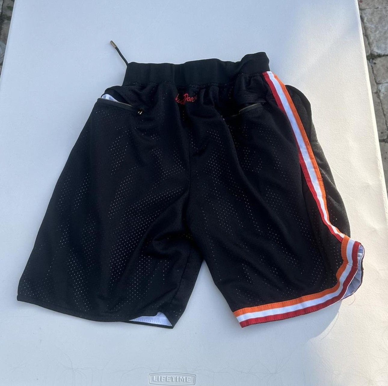 Just Don Just don miami heat black shorts size medium Size US 32 / EU 48 - 3 Thumbnail