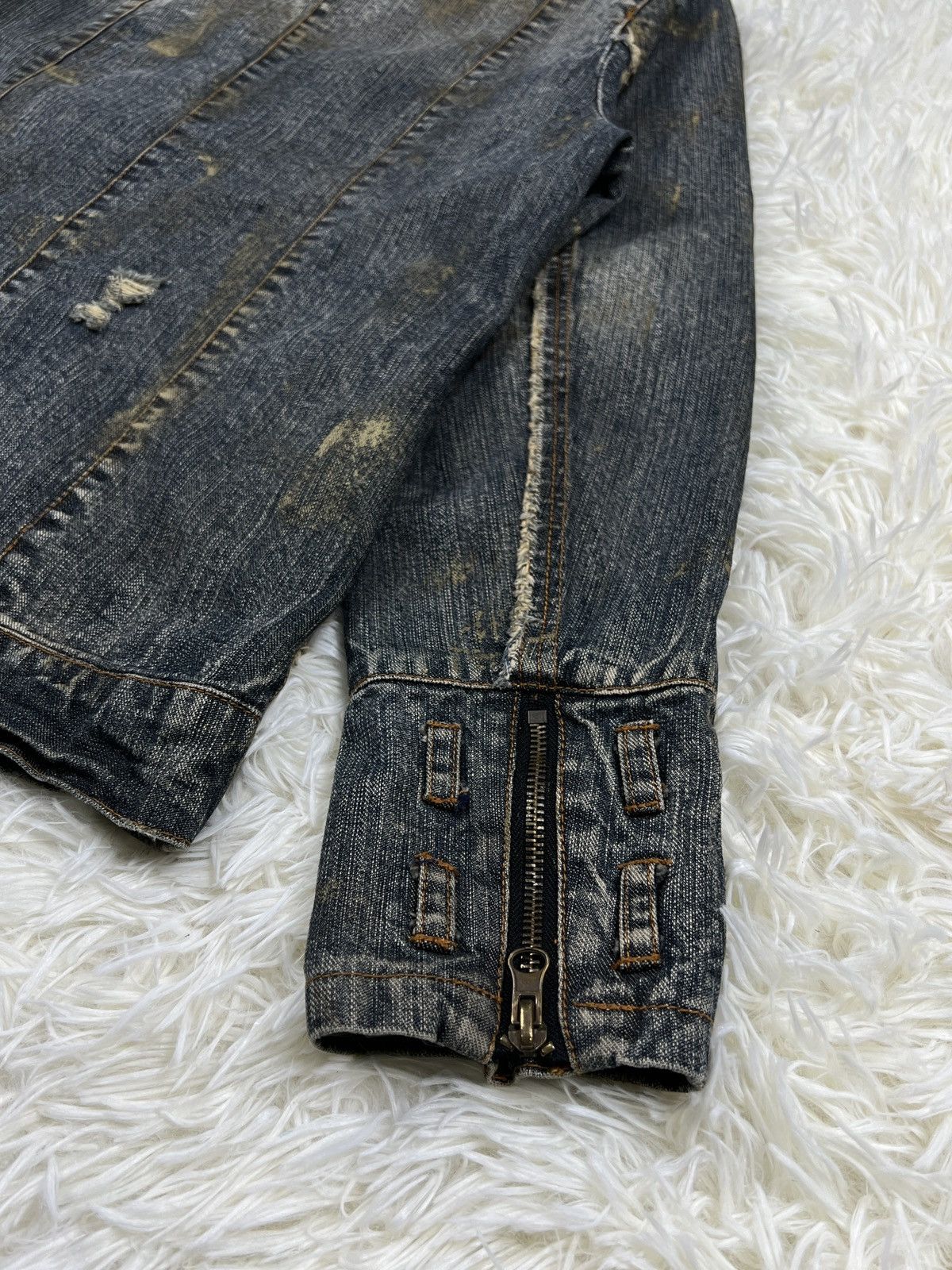 In The Attic × Japanese Brand In The Attic PaintCustom Distressed Denim Jacket Size US L / EU 52-54 / 3 - 8 Thumbnail